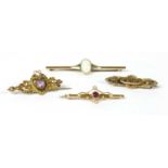 A gold garnet and split pearl bar brooch,