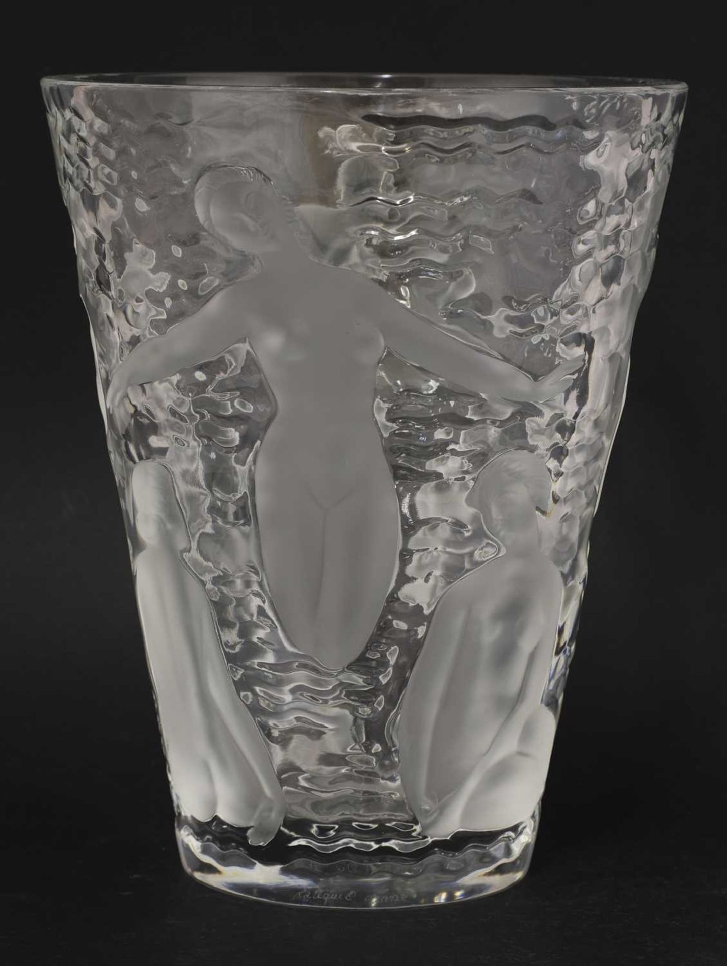 A Lalique 'Ondines' glass vase, - Bild 2 aus 3