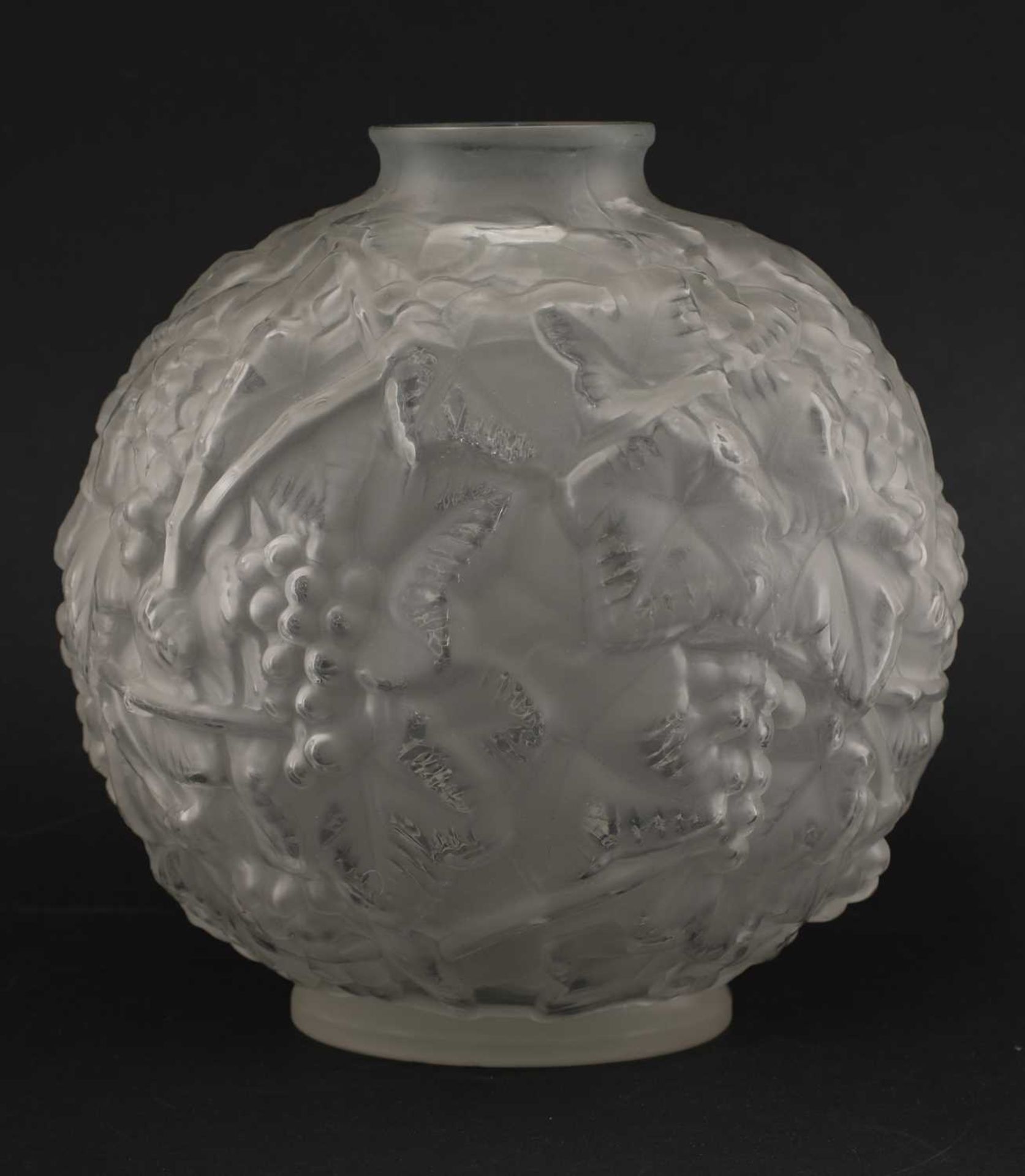 An Art Deco French Espauret glass vase, - Bild 4 aus 6