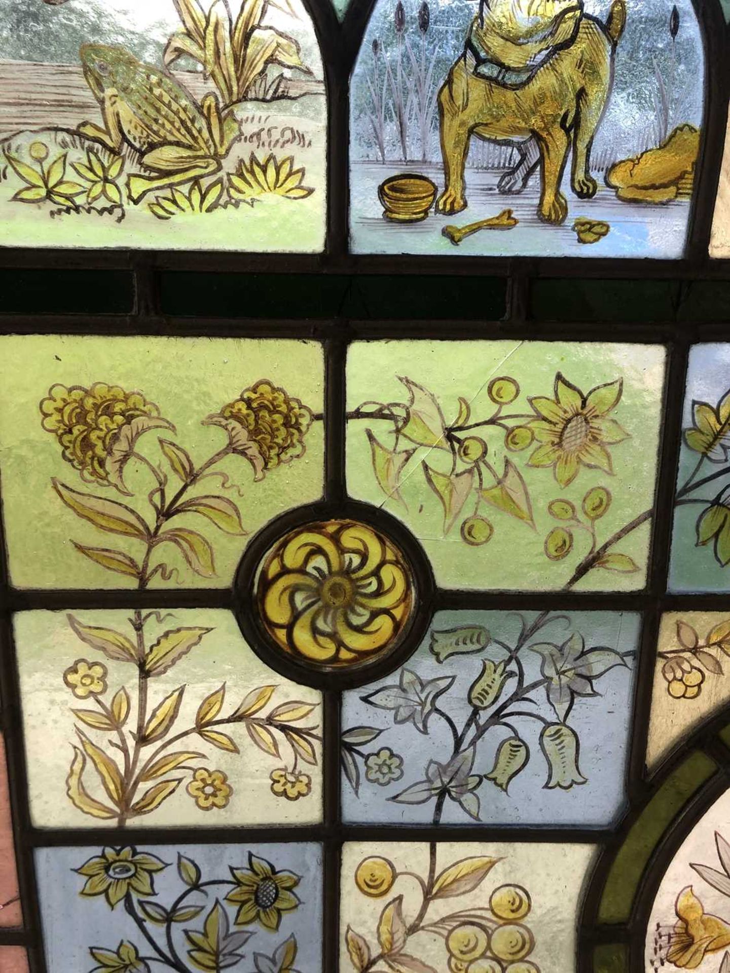 An Arts and Crafts stained glass panel, - Bild 12 aus 13