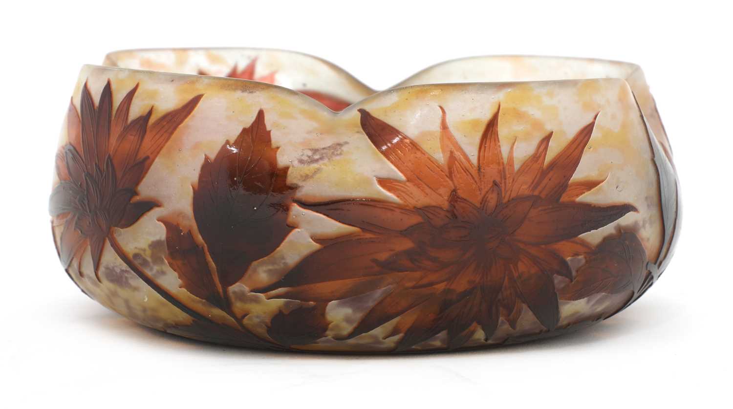 A Daum cameo glass bowl, - Image 2 of 11