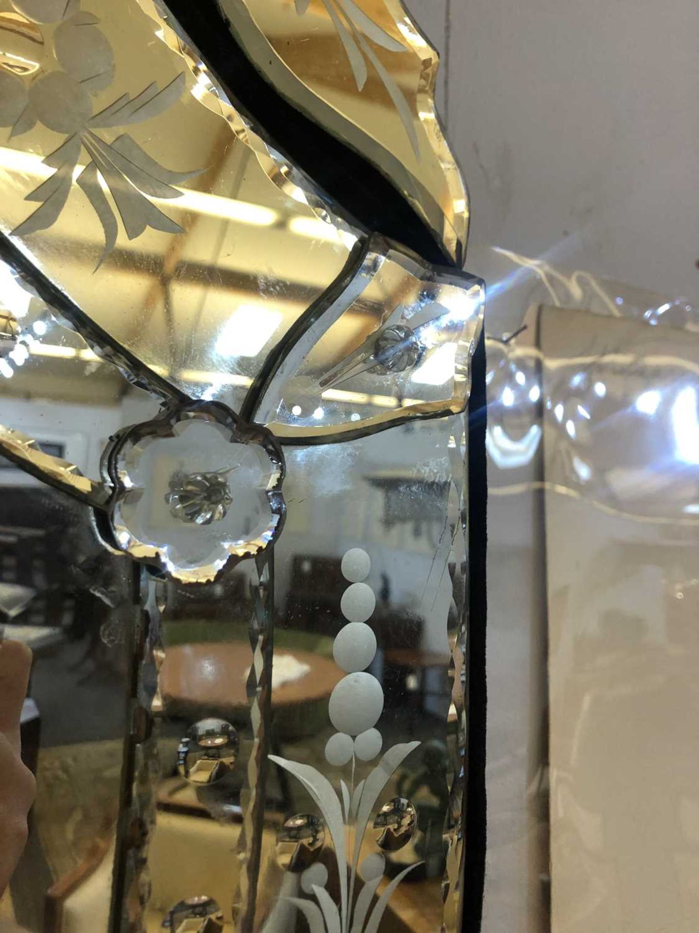 A pair of Venetian multiplate glass mirrors, - Bild 7 aus 12