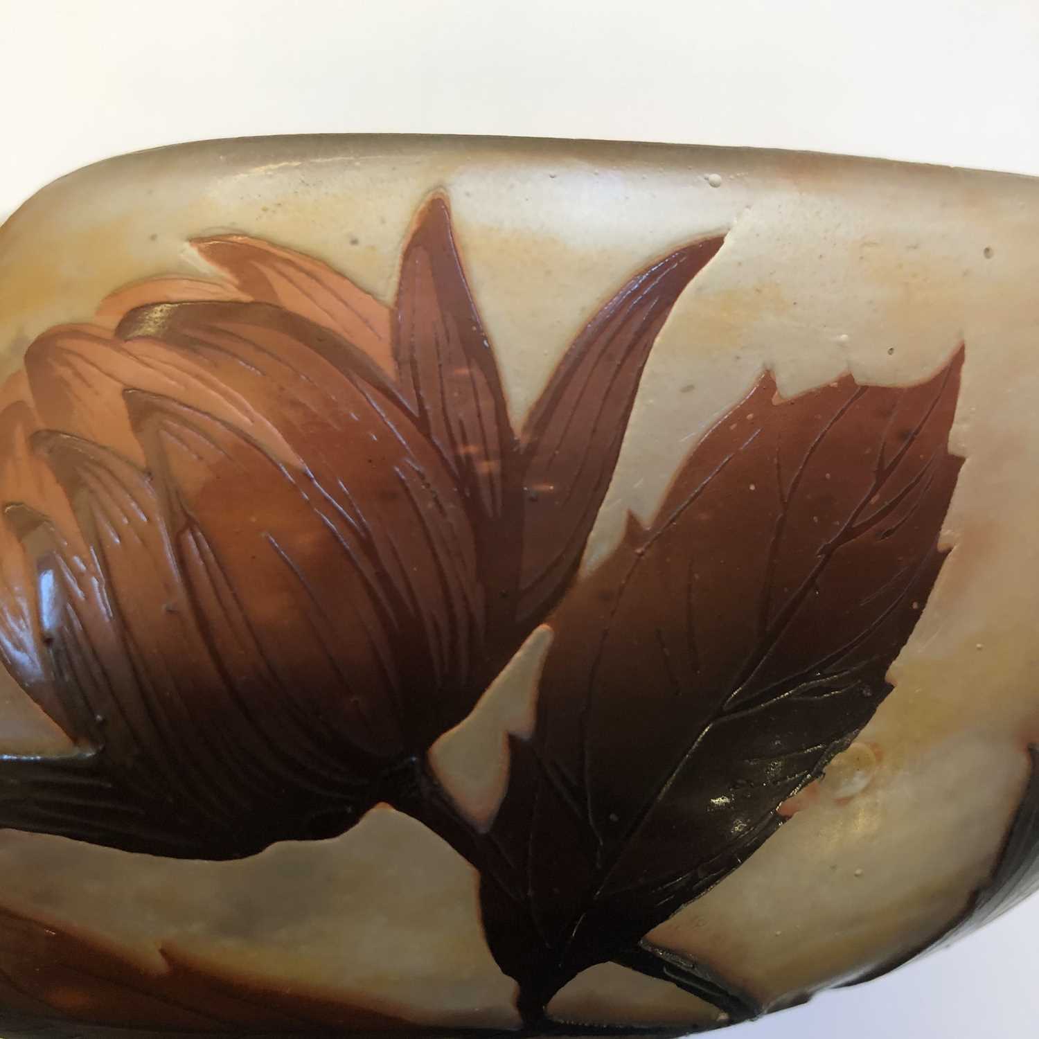 A Daum cameo glass bowl, - Image 11 of 11