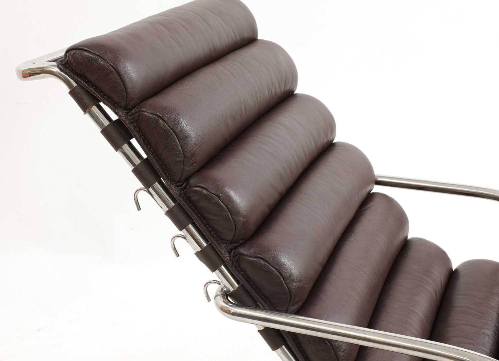 A reclining tubular lounger, - Image 4 of 10
