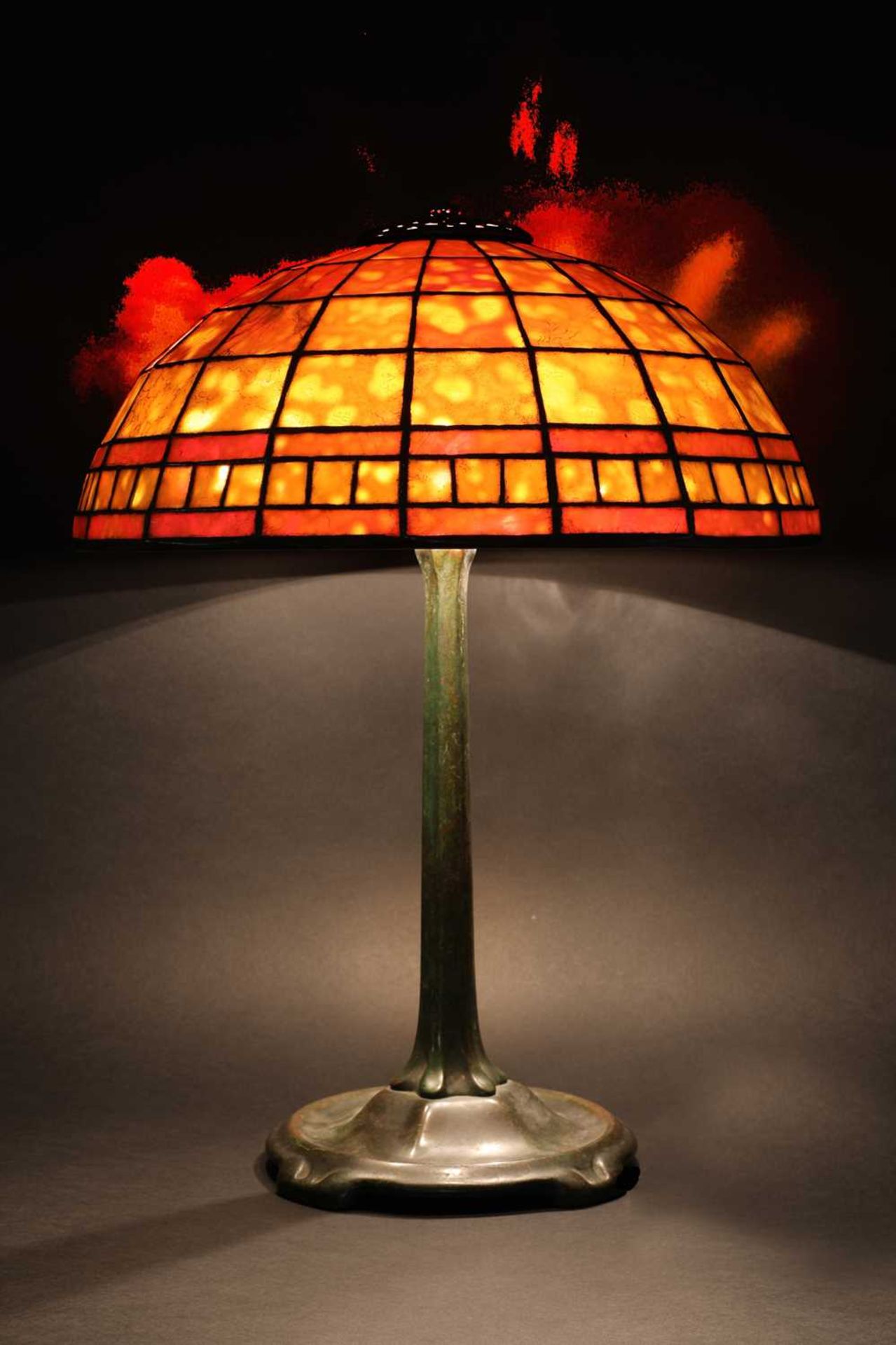 A Tiffany Studios' table lamp, - Bild 5 aus 11