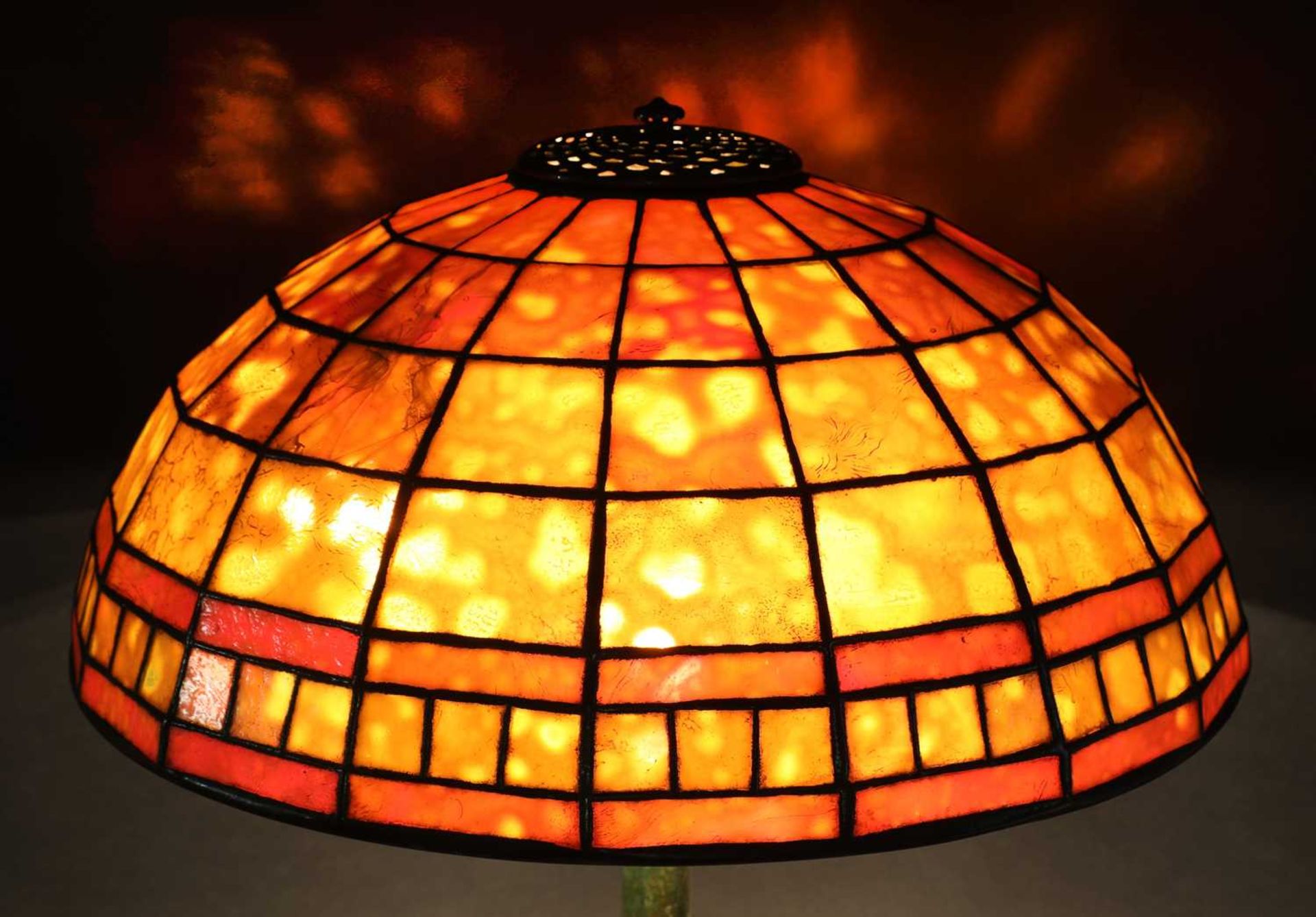 A Tiffany Studios' table lamp, - Bild 6 aus 11