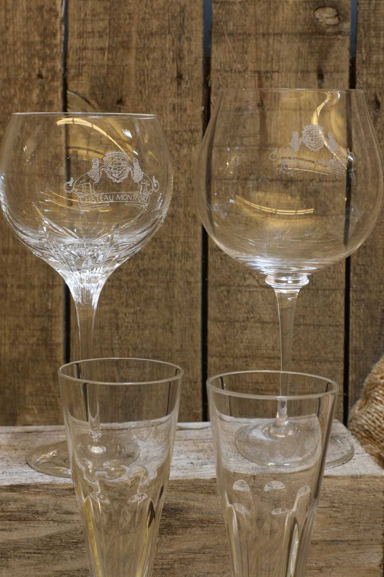 A composite set of drinking glasses, - Bild 2 aus 3