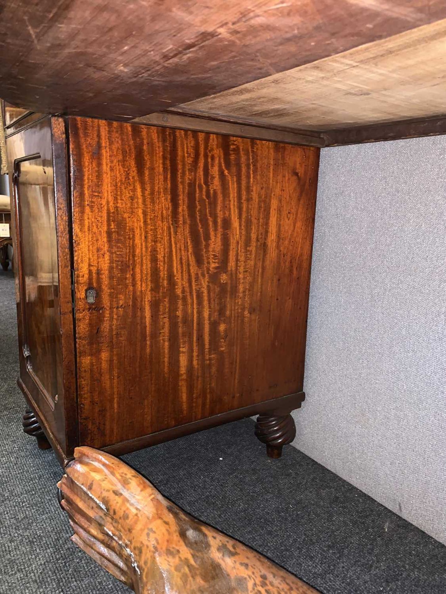 A Victorian mahogany sideboard, - Bild 10 aus 11