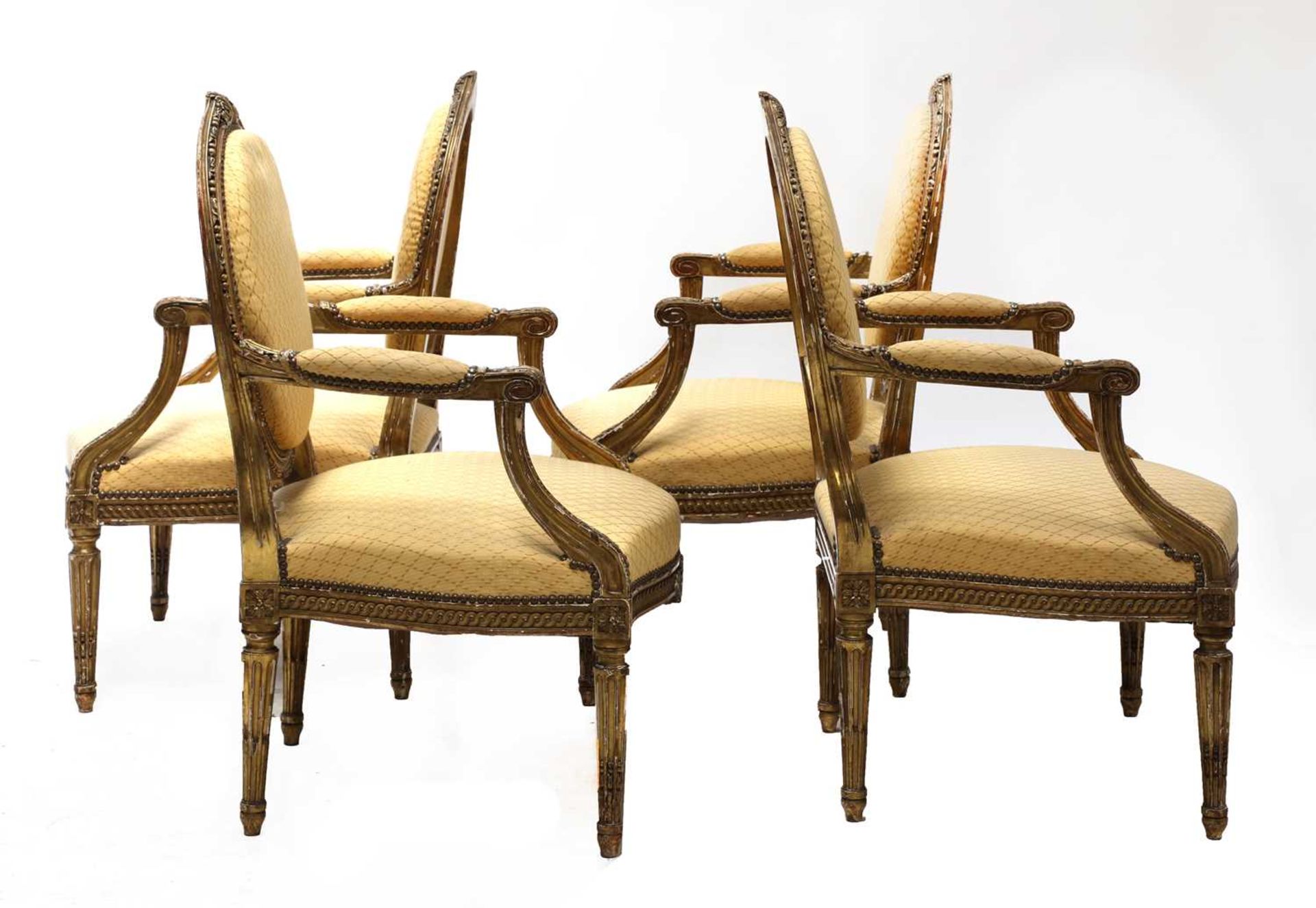 A set of four French giltwood salon chairs, - Bild 2 aus 4