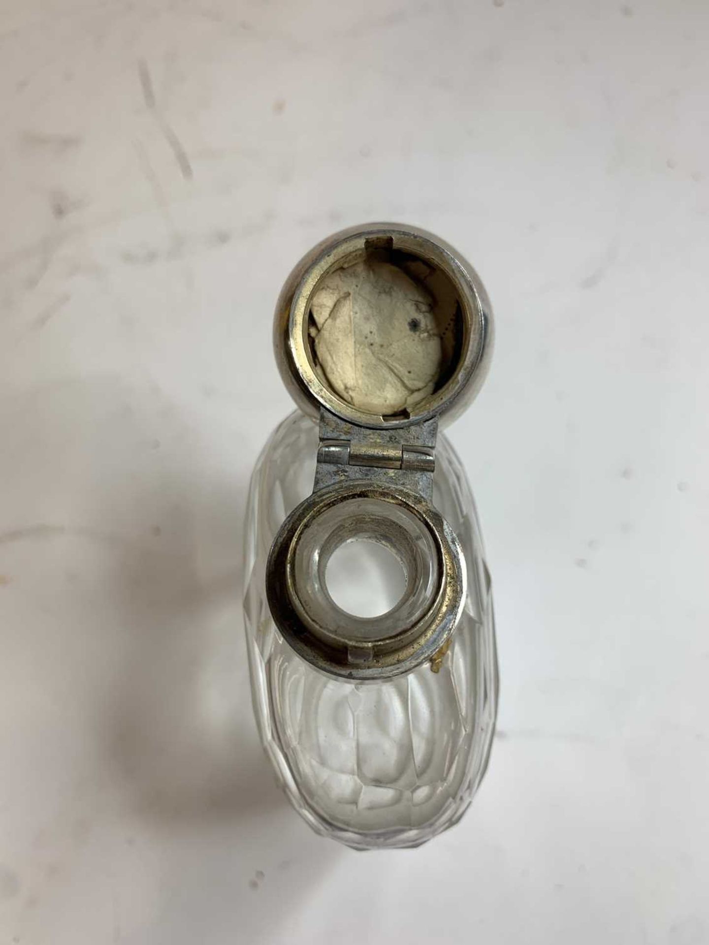 An Edwardian cut-glass and silver-mounted hip flask, - Bild 9 aus 21