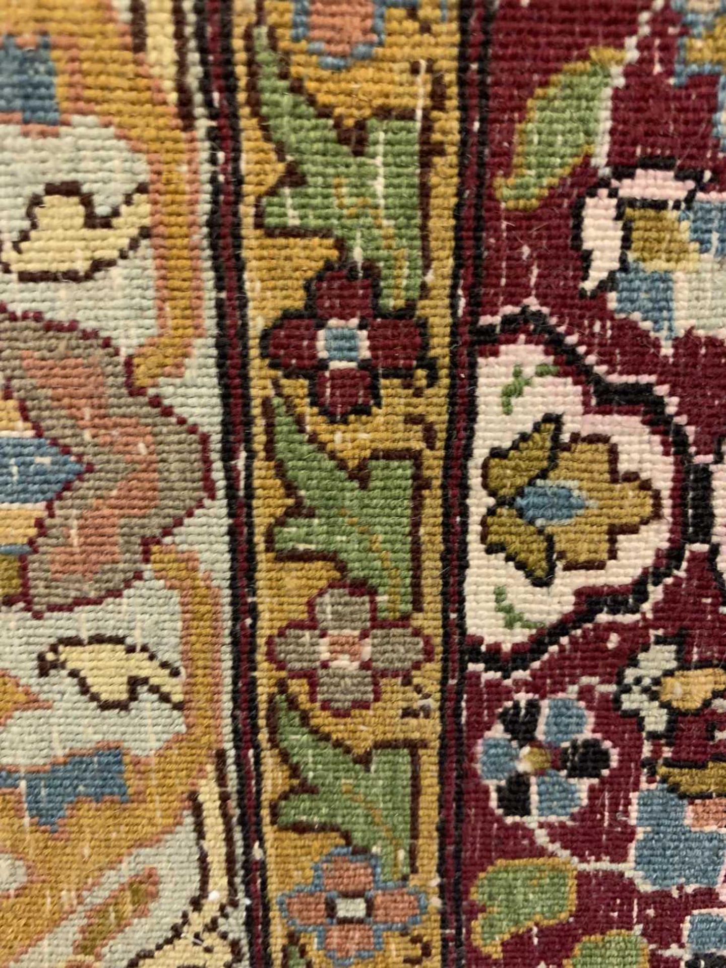 A wool and silk Isfahan rug - Image 15 of 15
