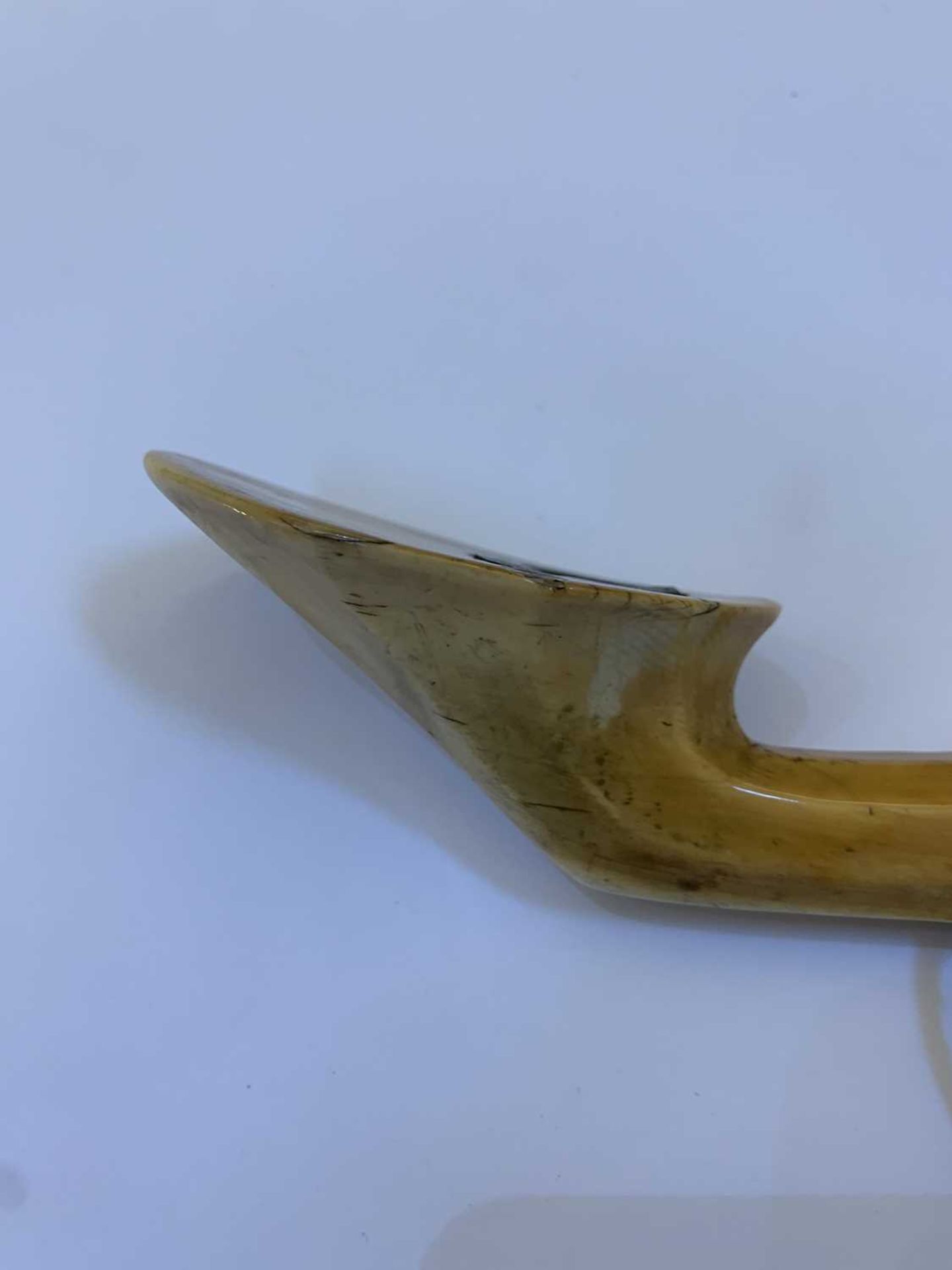 A rare mammoth ivory pipe, - Bild 5 aus 24