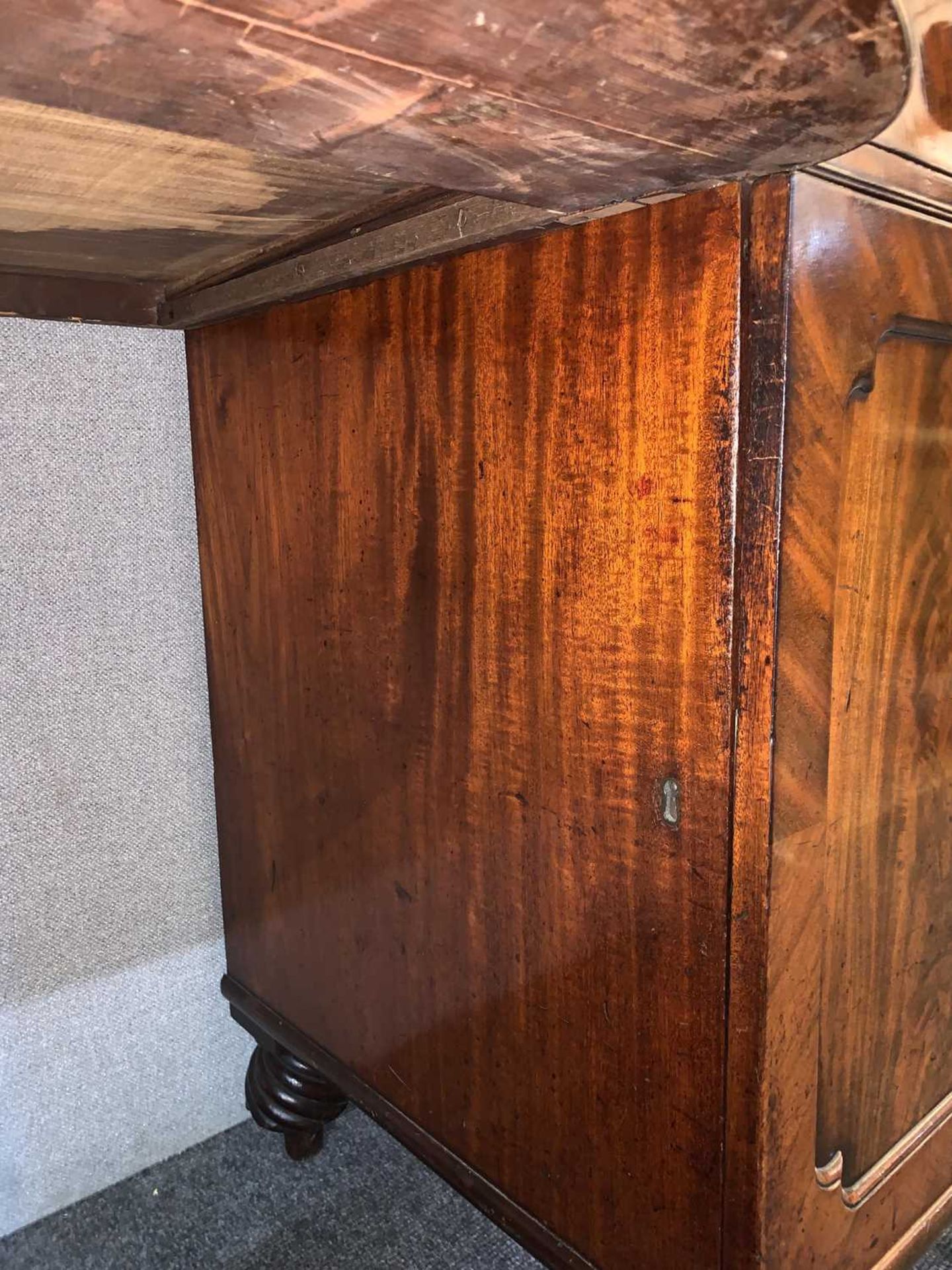 A Victorian mahogany sideboard, - Bild 4 aus 11