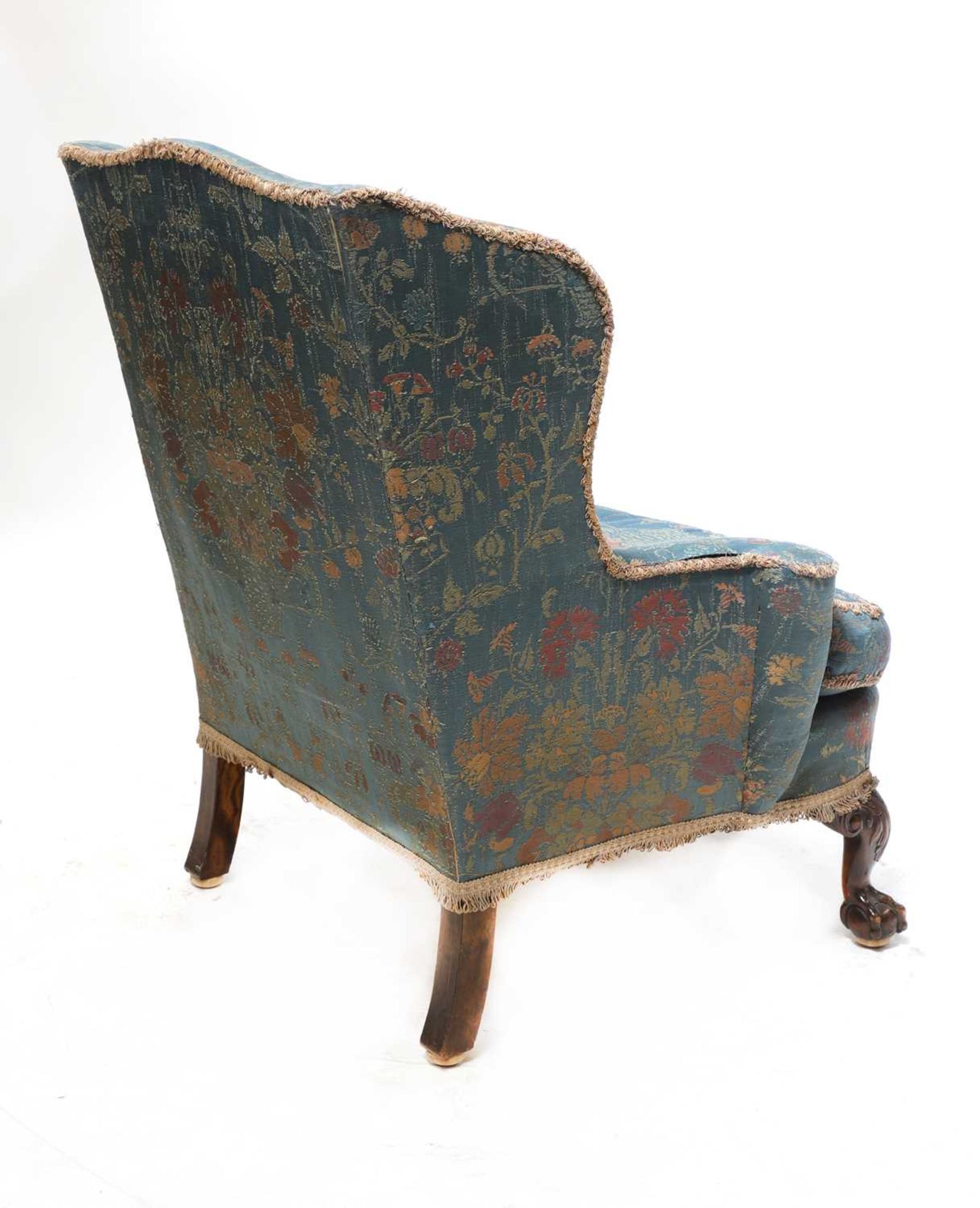 A silk upholstered wingback armchair, - Bild 3 aus 3