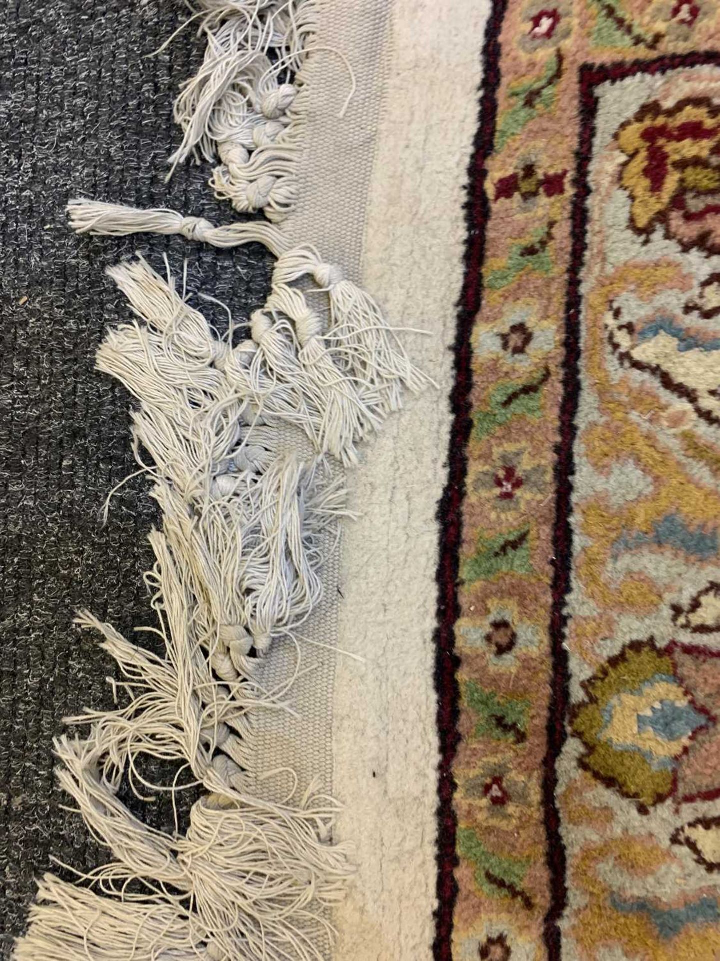 A wool and silk Isfahan rug - Image 11 of 15