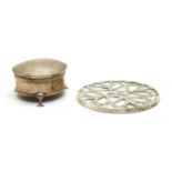 A George V silver circular ring box,