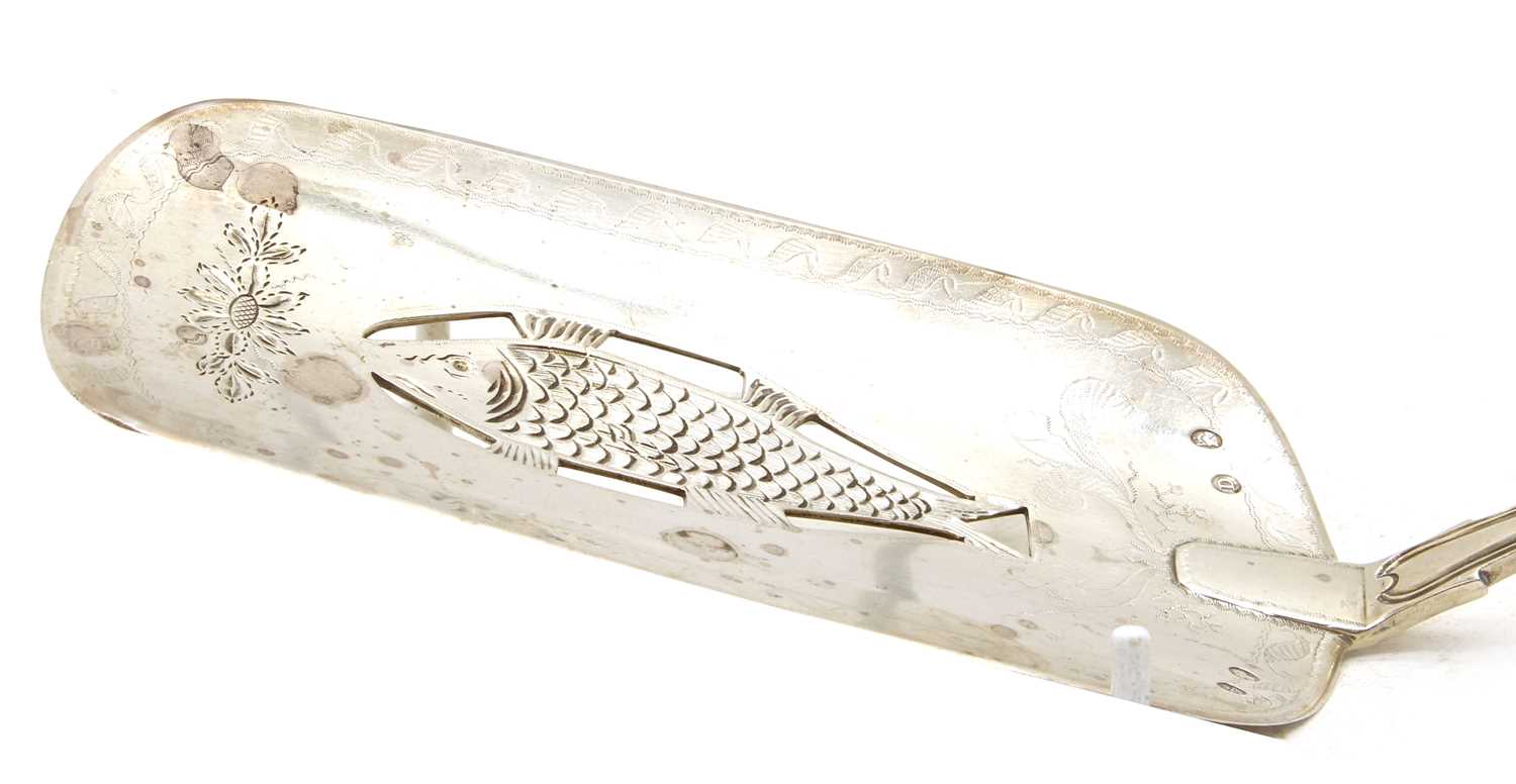 George IV Irish silver fish slice, - Image 2 of 3