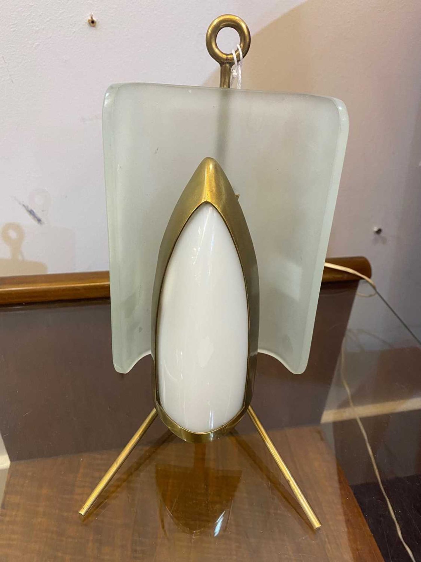 An Italian glass and brass table lamp, - Bild 4 aus 5