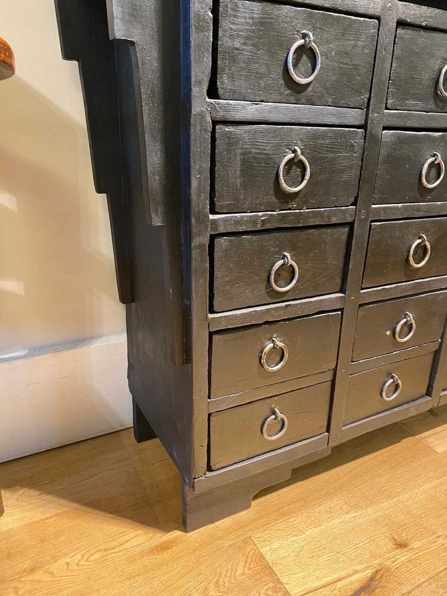 A French industrial chest of twenty drawers, - Bild 7 aus 9