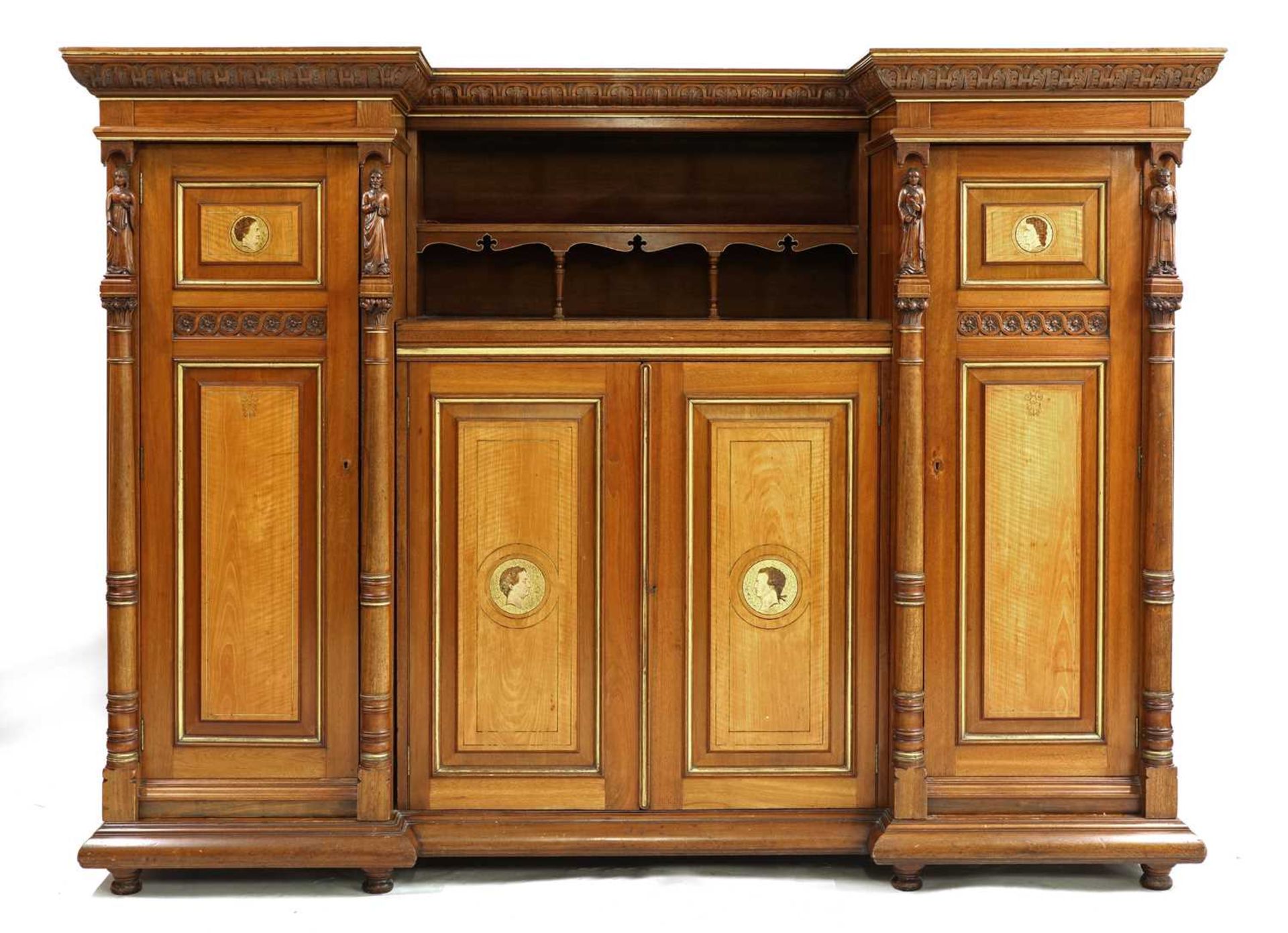 A walnut and maple compactum,