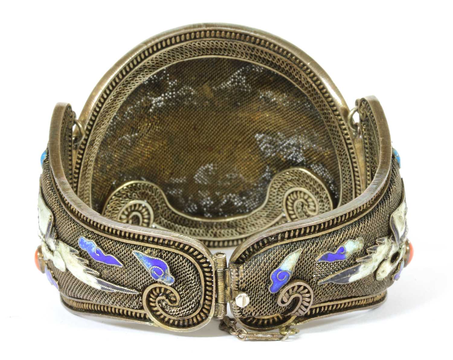 A Chinese silver gilt coral and enamel hinged bangle, c.1930, - Image 3 of 8