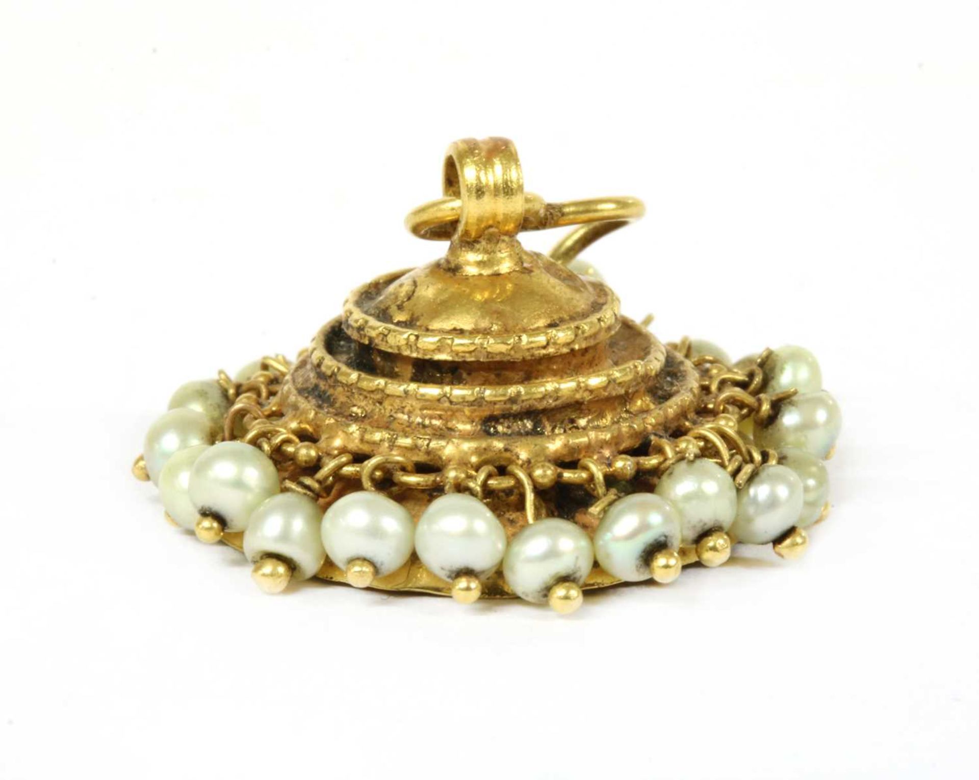 A gold seed pearl pendant,