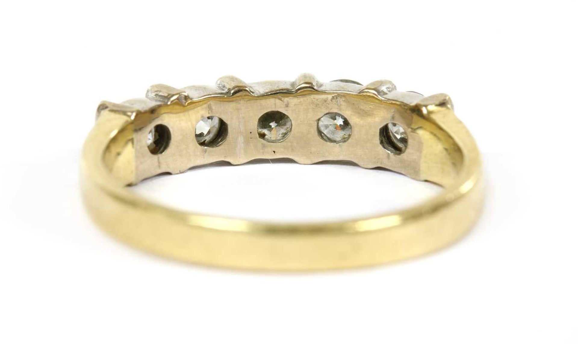 An 18ct gold five stone diamond ring, - Bild 3 aus 3