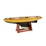 A pre-war sailing model pond yacht,