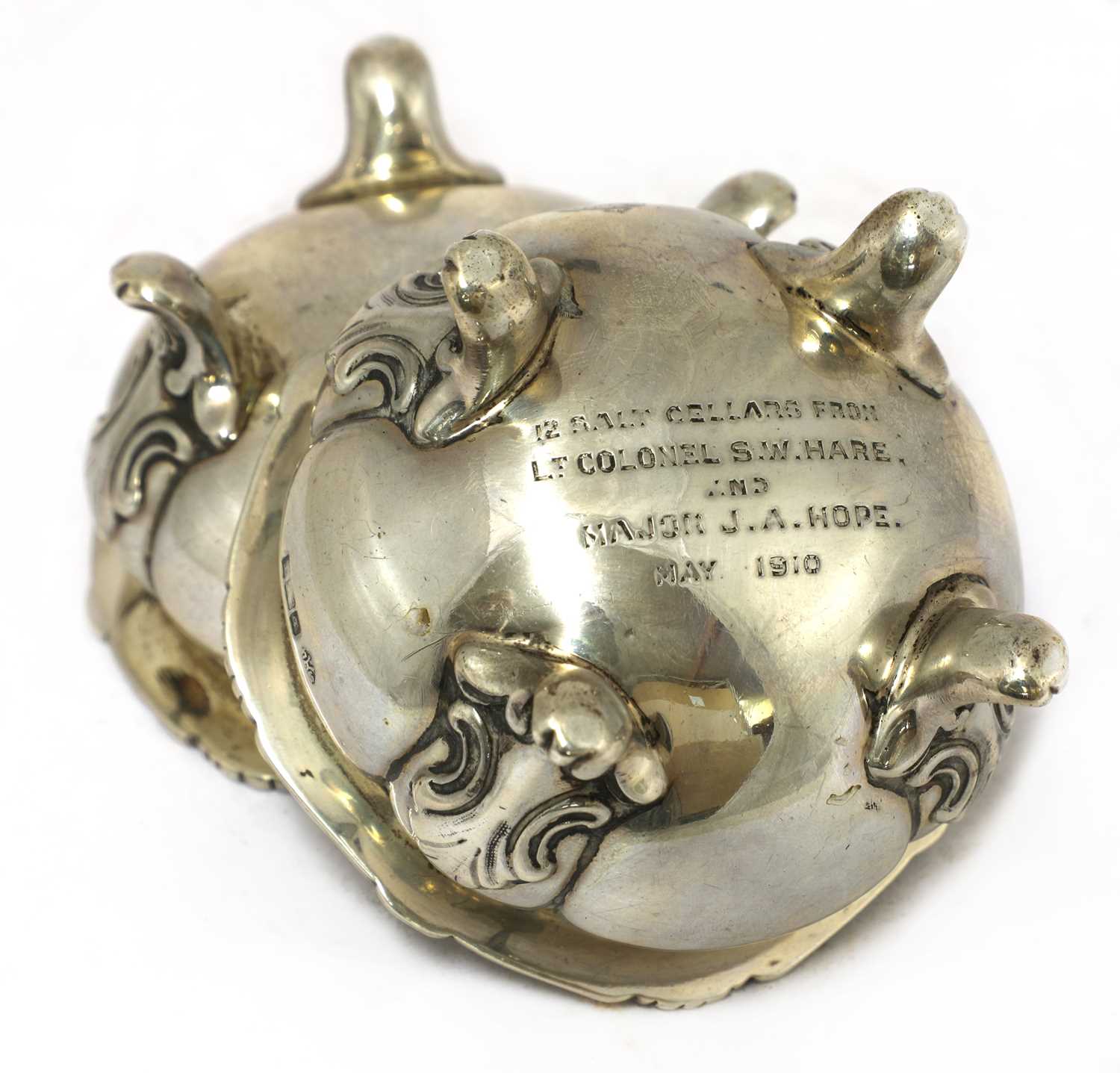 A pair of Edward VII silver open salts of heavy gauge - Image 4 of 6