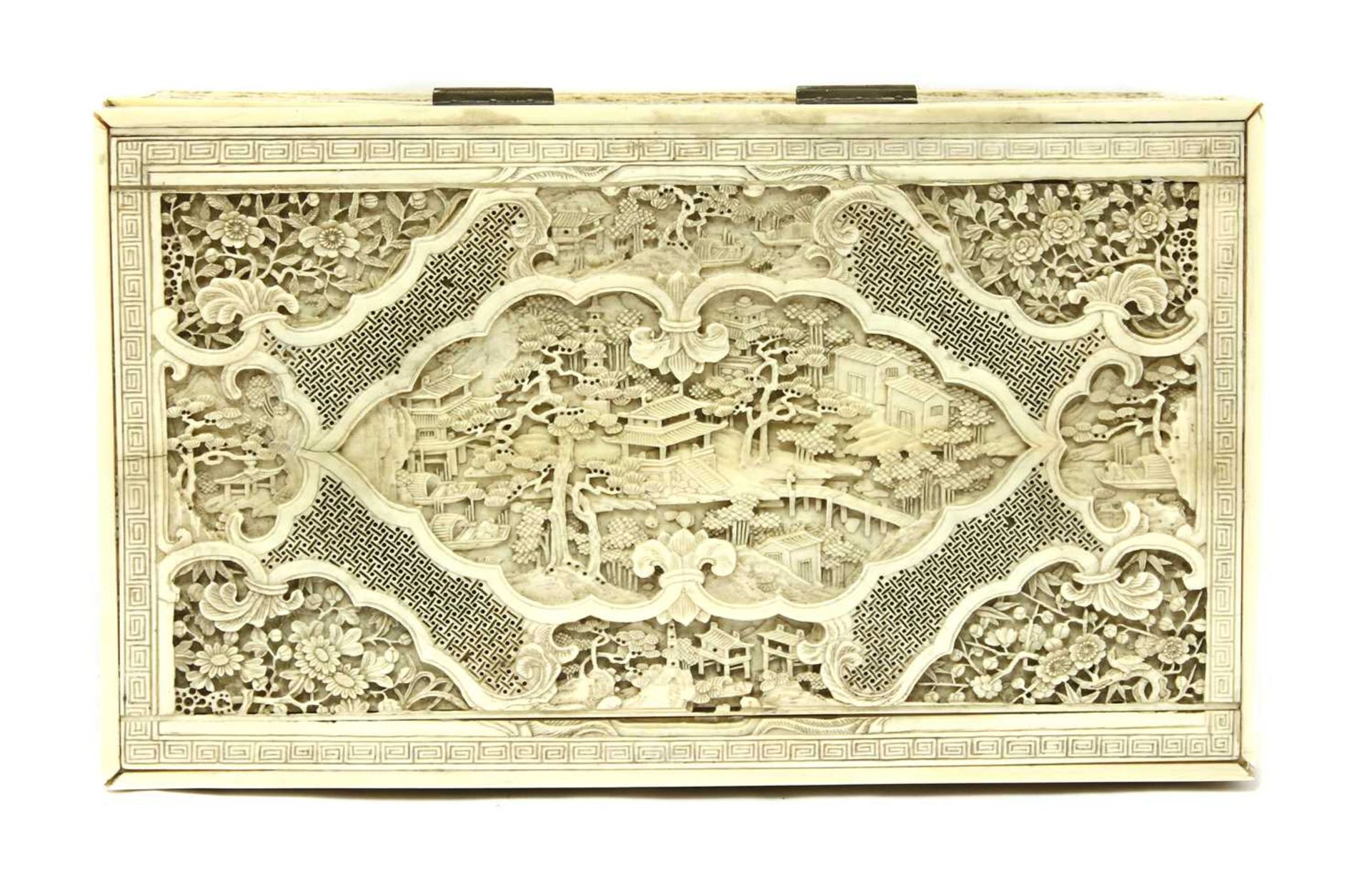 A Chinese ivory tea caddy, - Bild 4 aus 7
