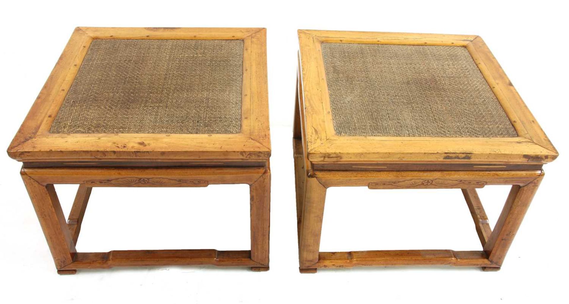 A pair of Chinese hardwood tables, - Bild 2 aus 6
