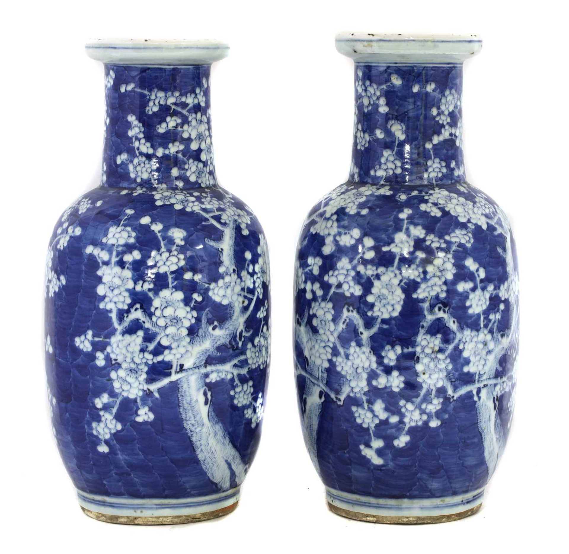 A pair of Chinese blue and white vases,