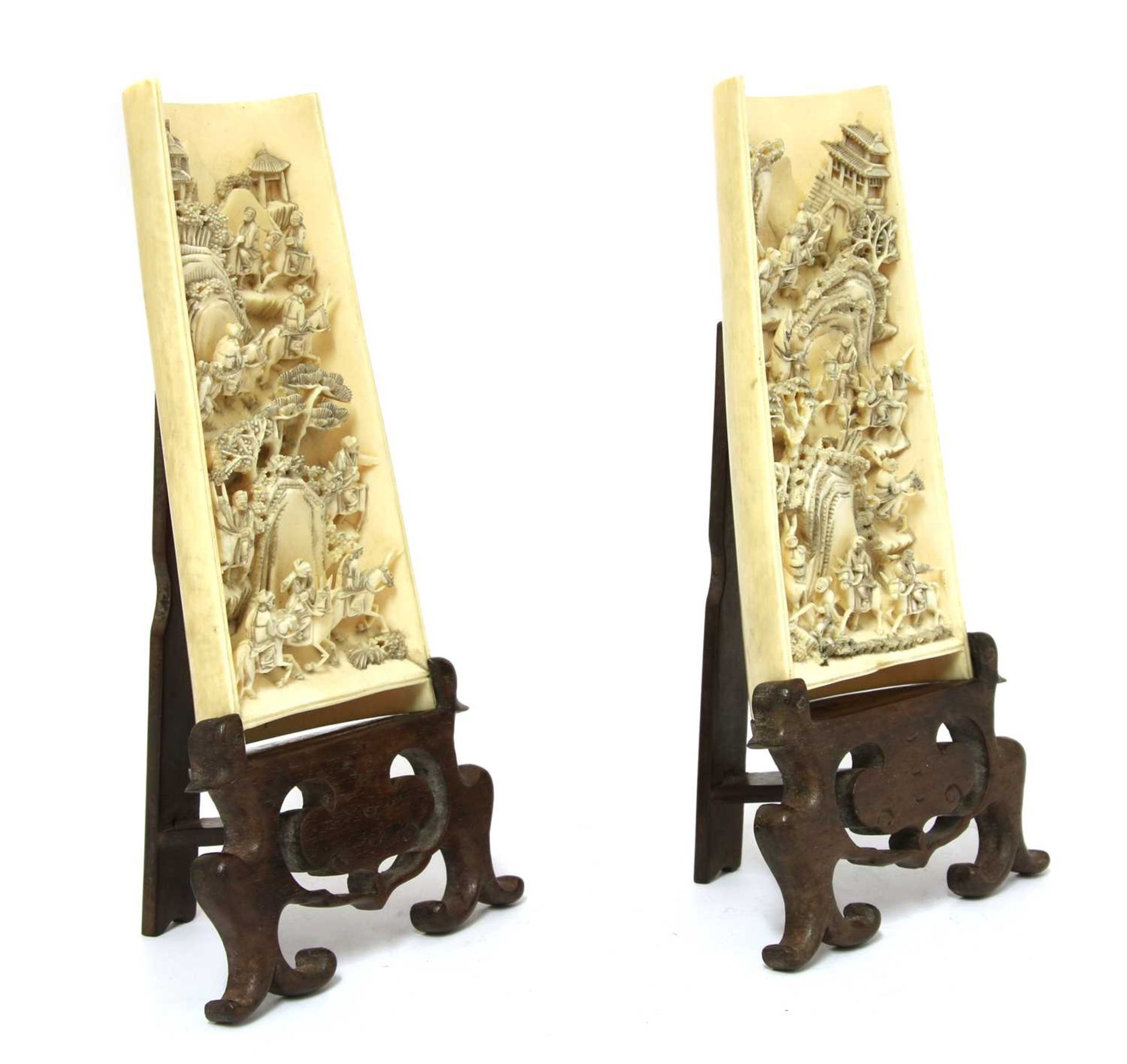 A pair of Chinese ivory wrist rests, - Bild 2 aus 4