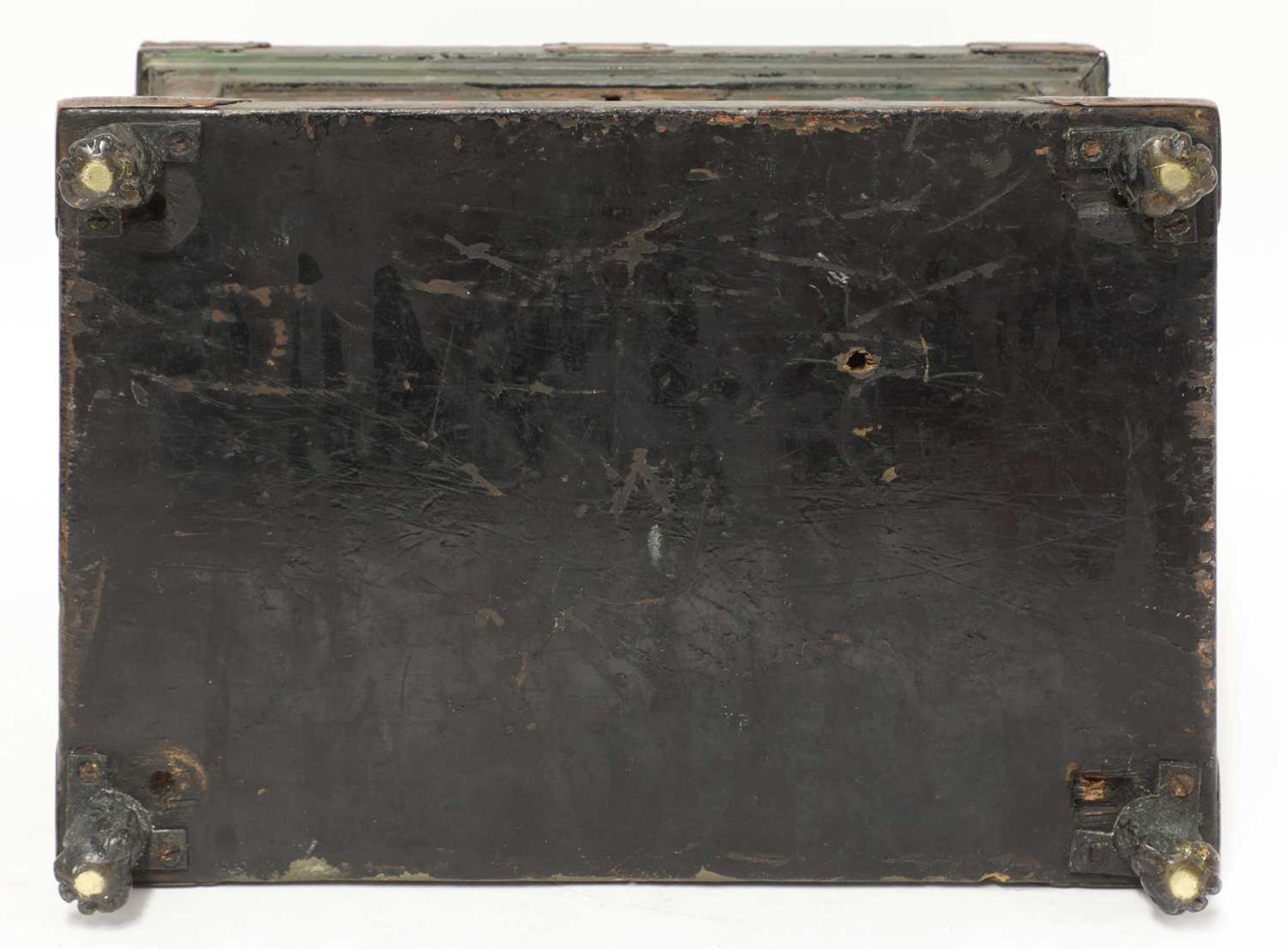 A Japanese lacquered casket, - Bild 4 aus 8
