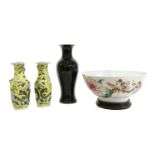 A collection of Chinese porcelain,