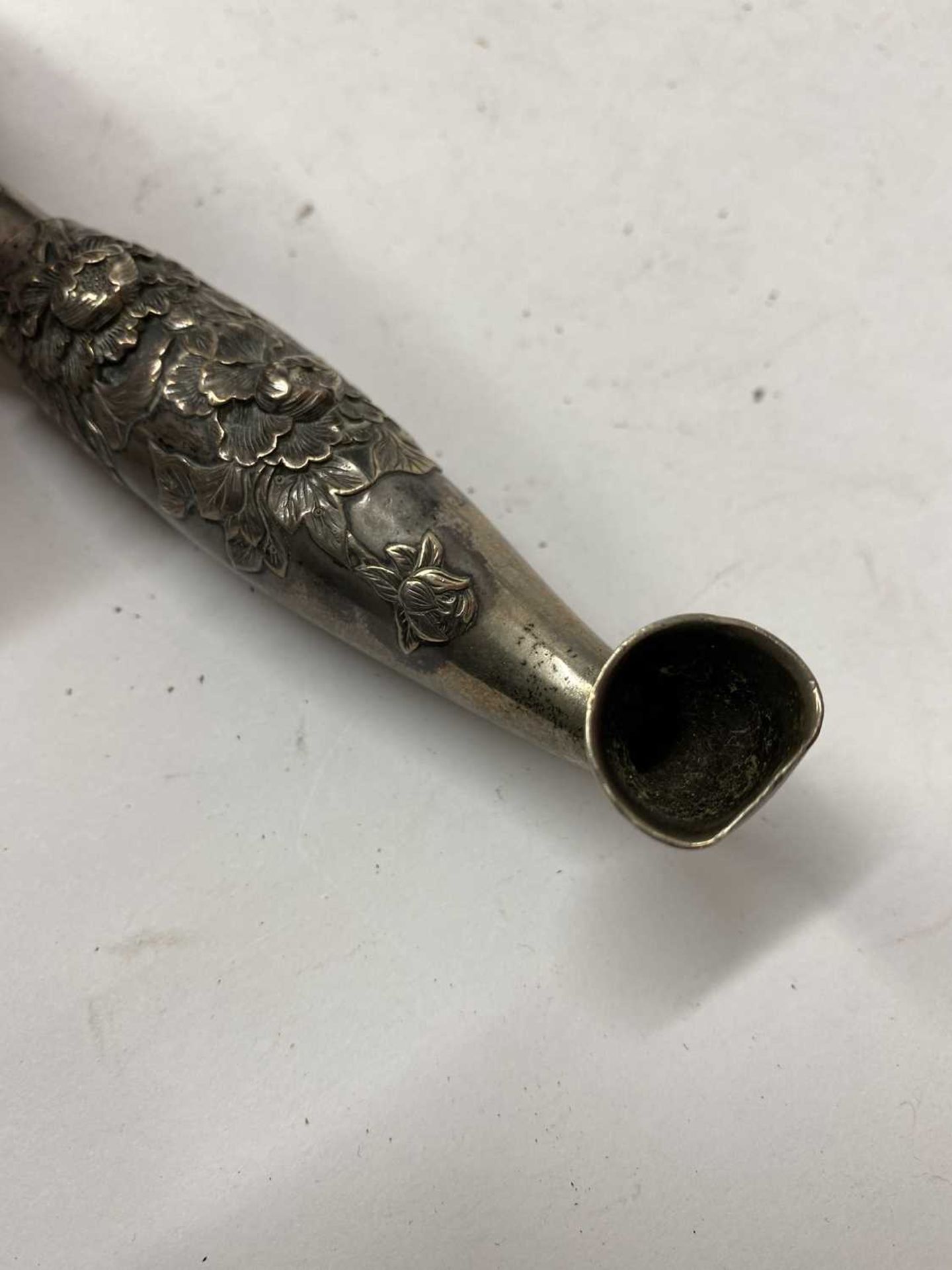 A Japanese silver kiseru tobacco pipe, - Image 2 of 8