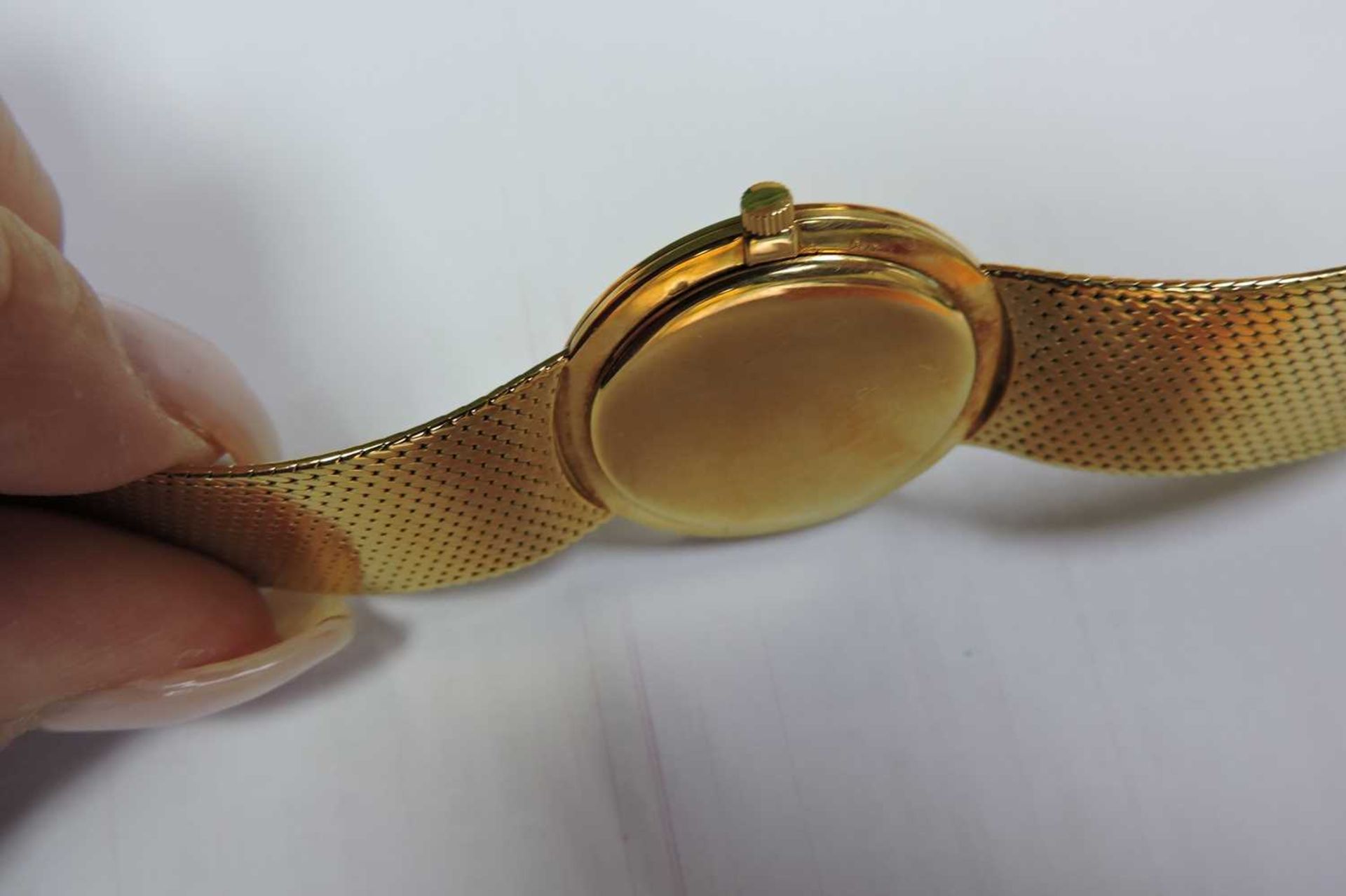 A gentlemen's 18ct gold Vacheron Constantin Genève slimline mechanical bracelet watch, c.1960, - Image 5 of 6
