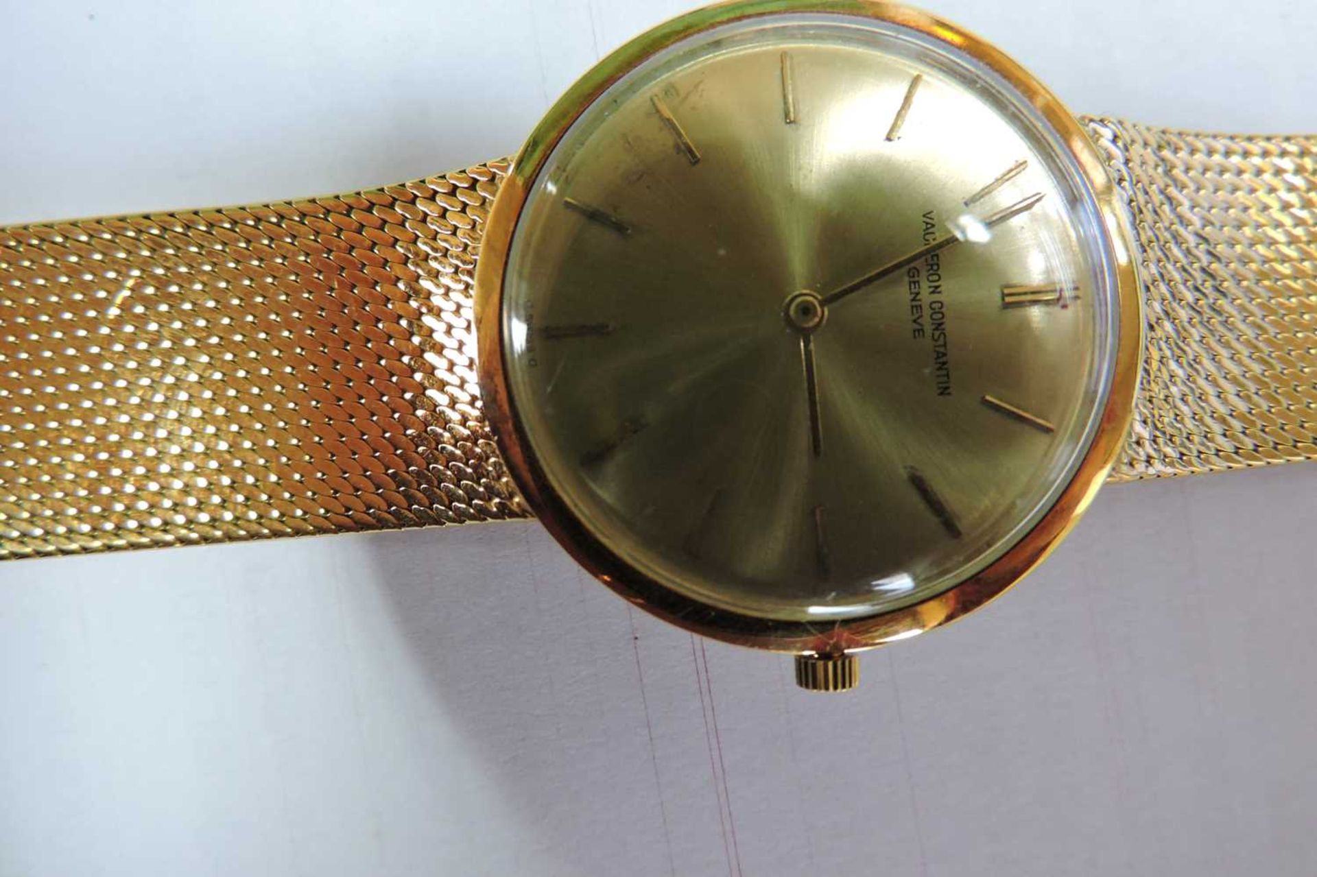 A gentlemen's 18ct gold Vacheron Constantin Genève slimline mechanical bracelet watch, c.1960, - Image 3 of 6