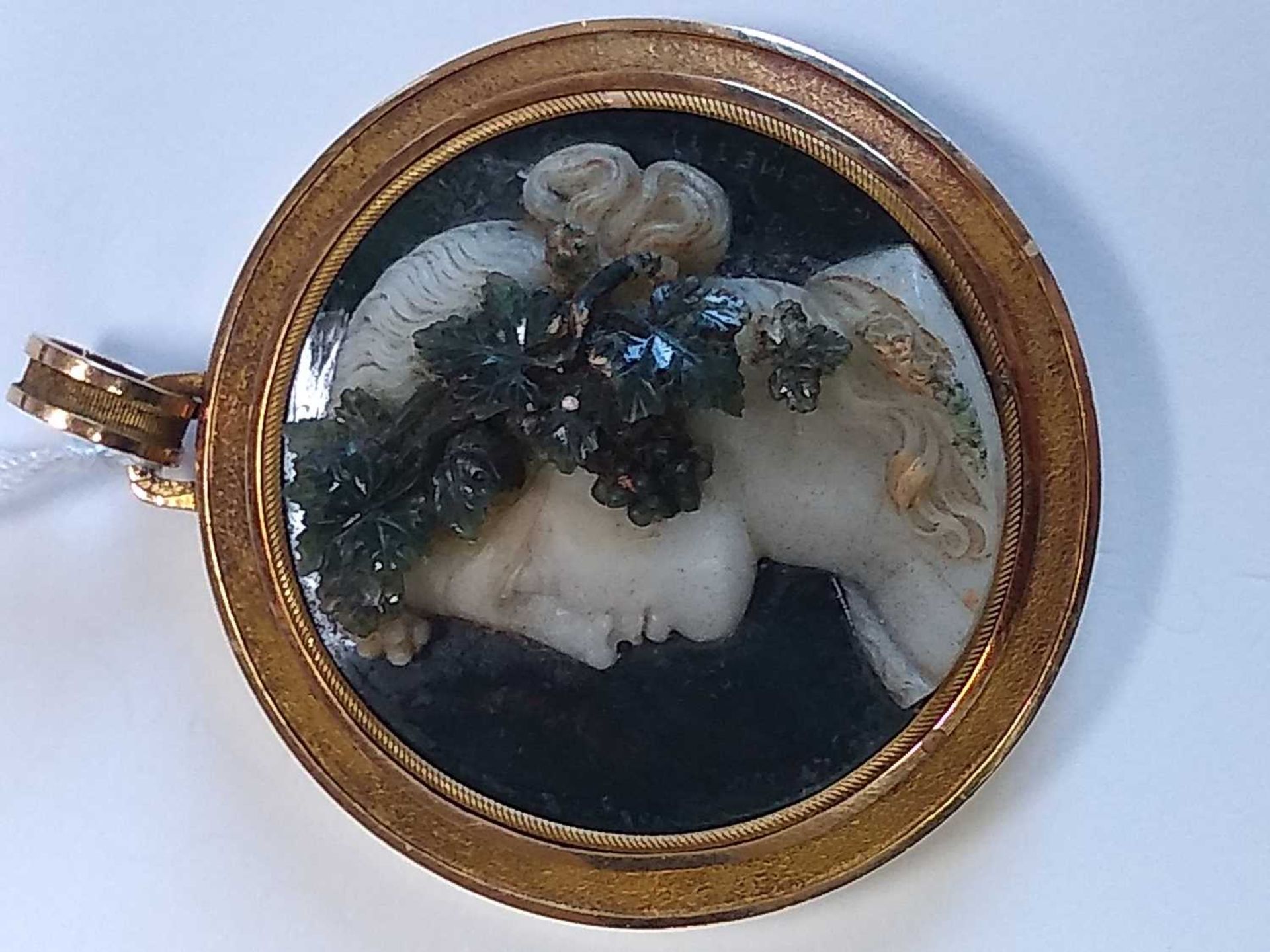 A cased early 19th century Italian, circular hardstone cameo pendant - Image 17 of 17