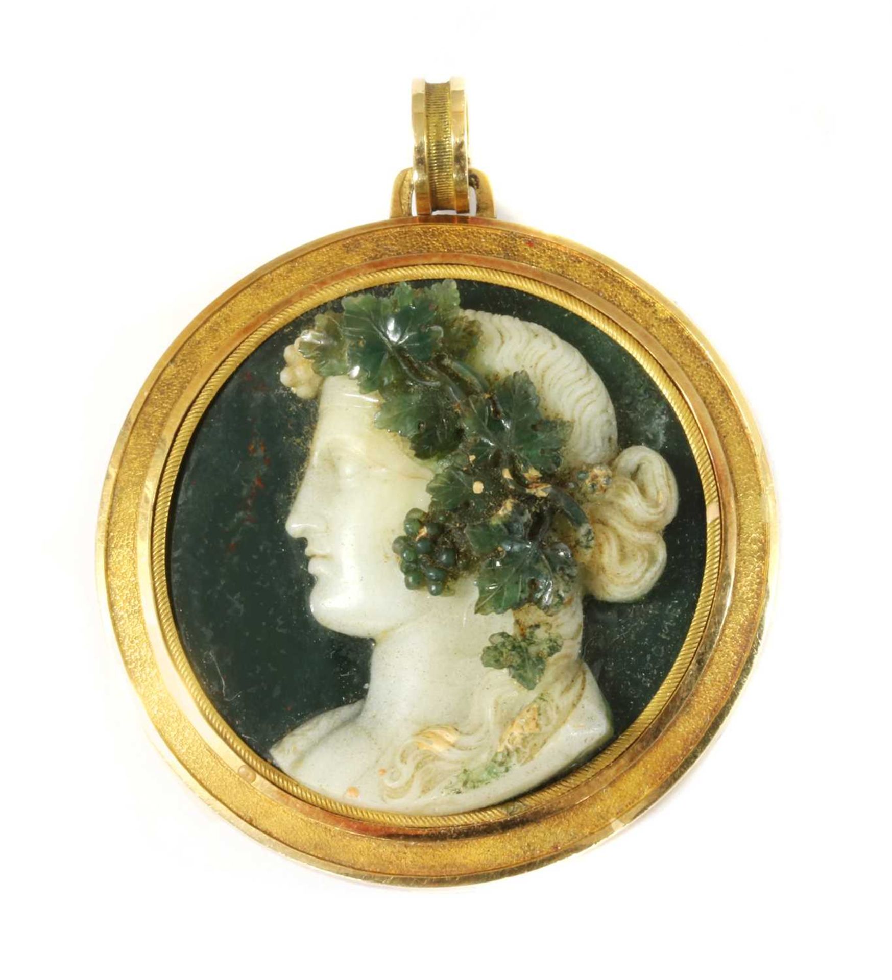 A cased early 19th century Italian, circular hardstone cameo pendant