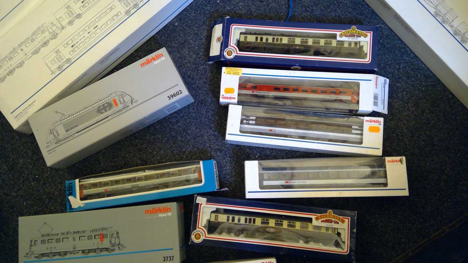 A collection of Marklin HO gauge model railway items, - Image 3 of 9