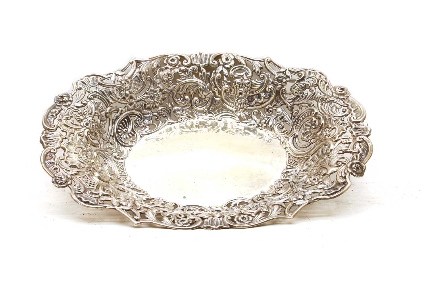 A late Victorian oval dish by William Cummings, - Image 2 of 3