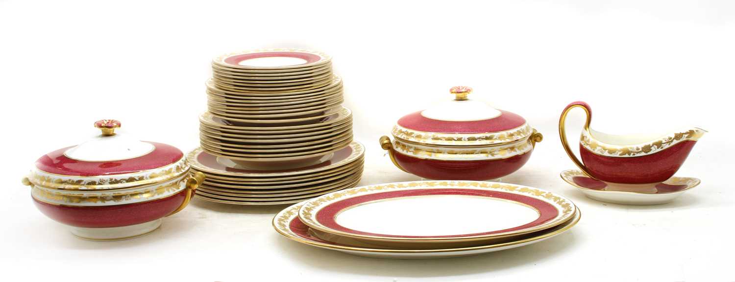 A comprehensive Wedgwood Strawberry and Vine pattern dinner service, - Image 2 of 2