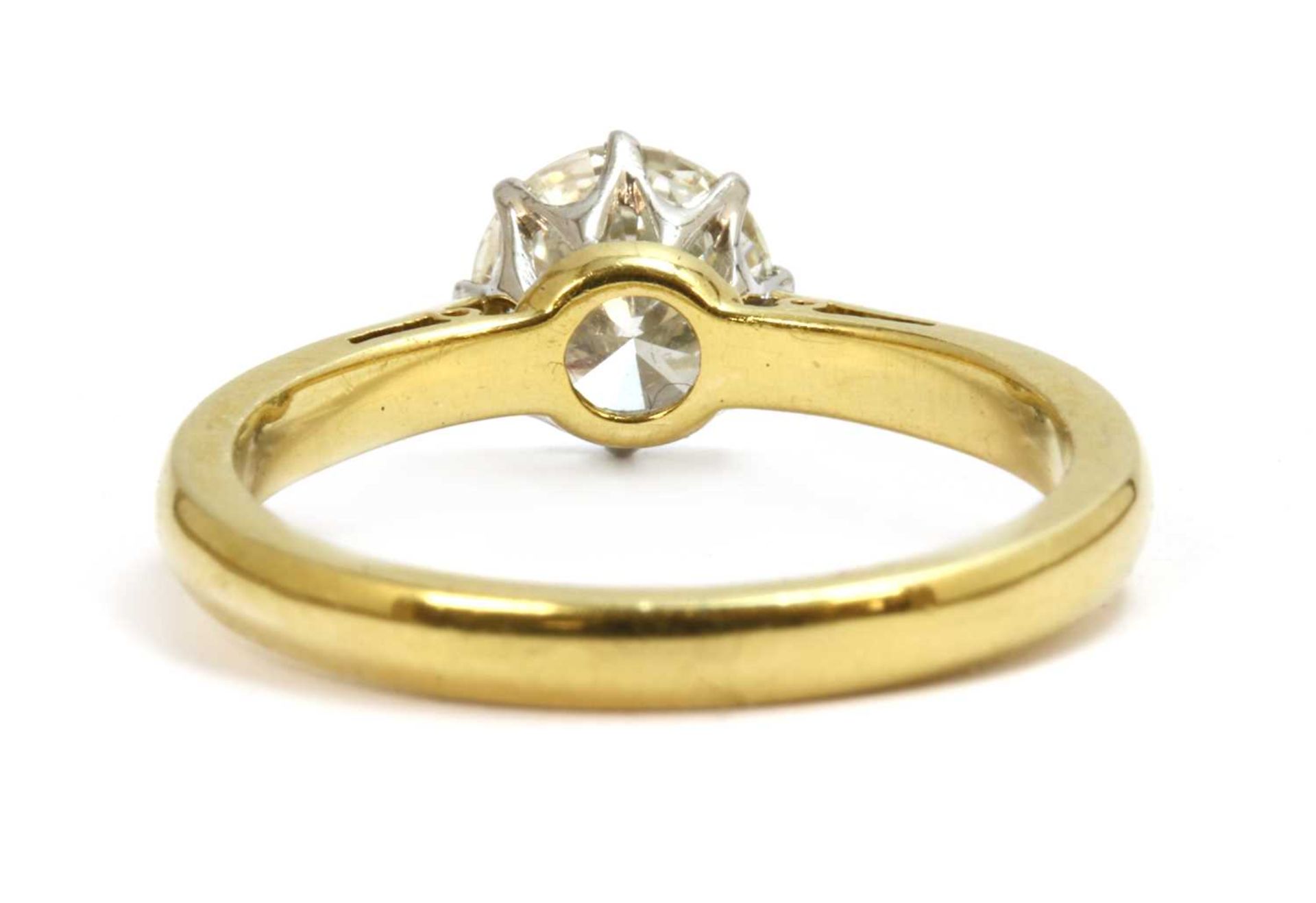 An 18ct gold single stone diamond ring, - Bild 3 aus 4