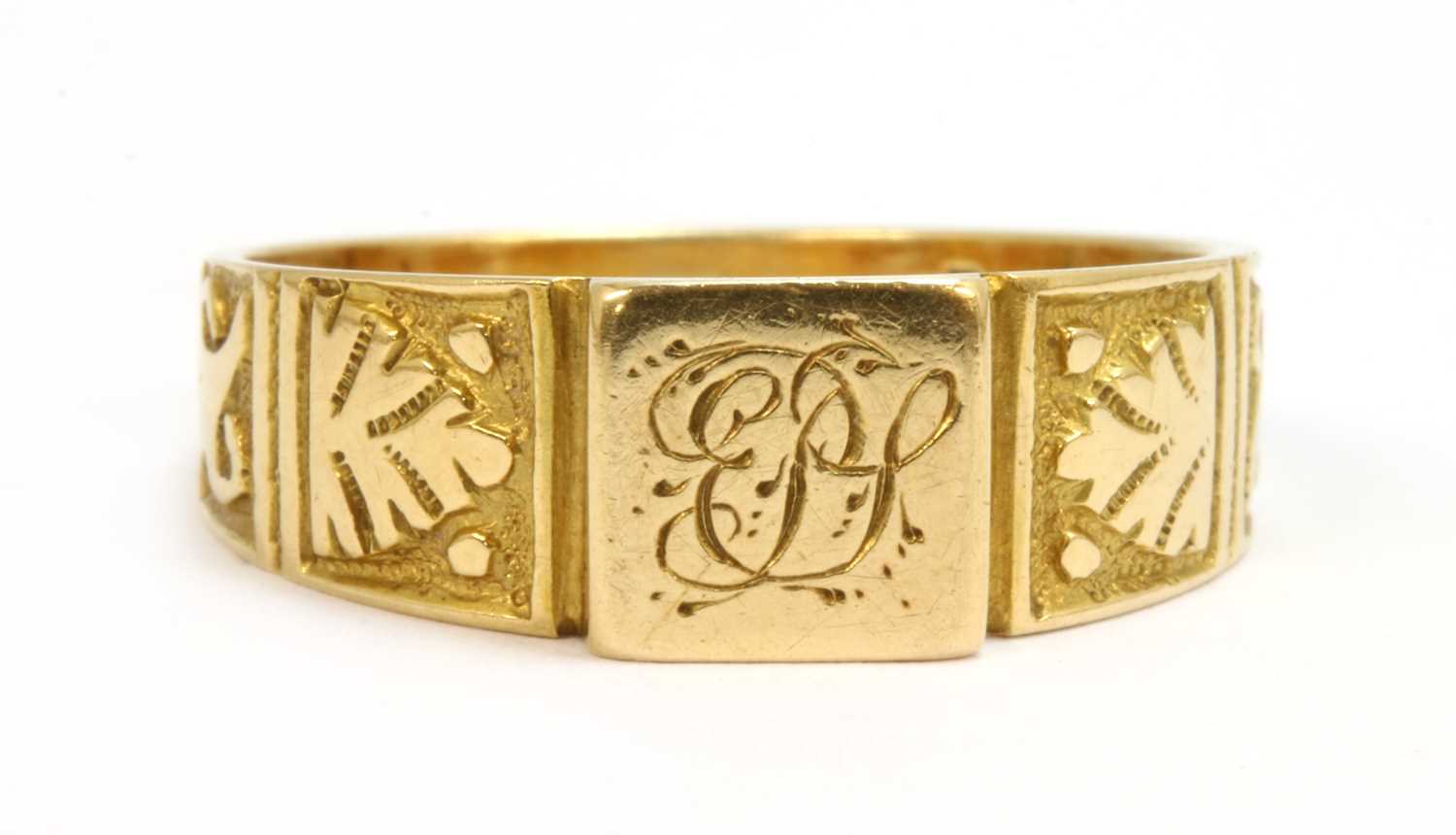 A ladies' Victorian Egyptian Revival 18ct gold signet ring,