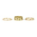 Three 9ct gold wedding rings,
