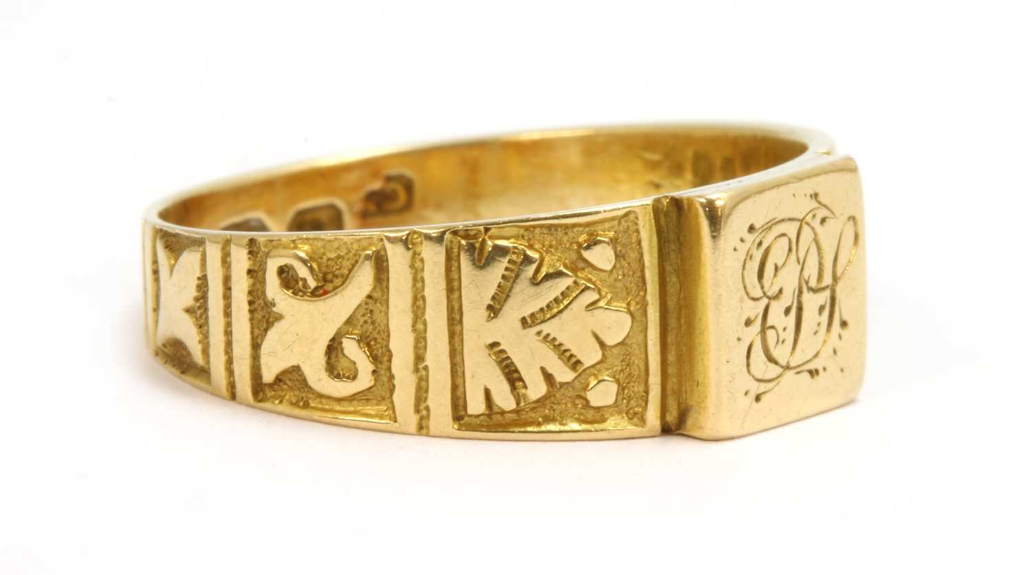 A ladies' Victorian Egyptian Revival 18ct gold signet ring, - Image 2 of 4