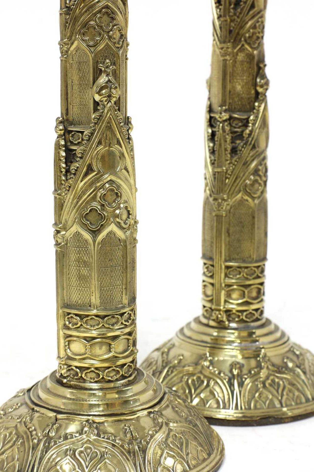 A pair of tall brass telescopic Gothic fan holders, - Image 3 of 4