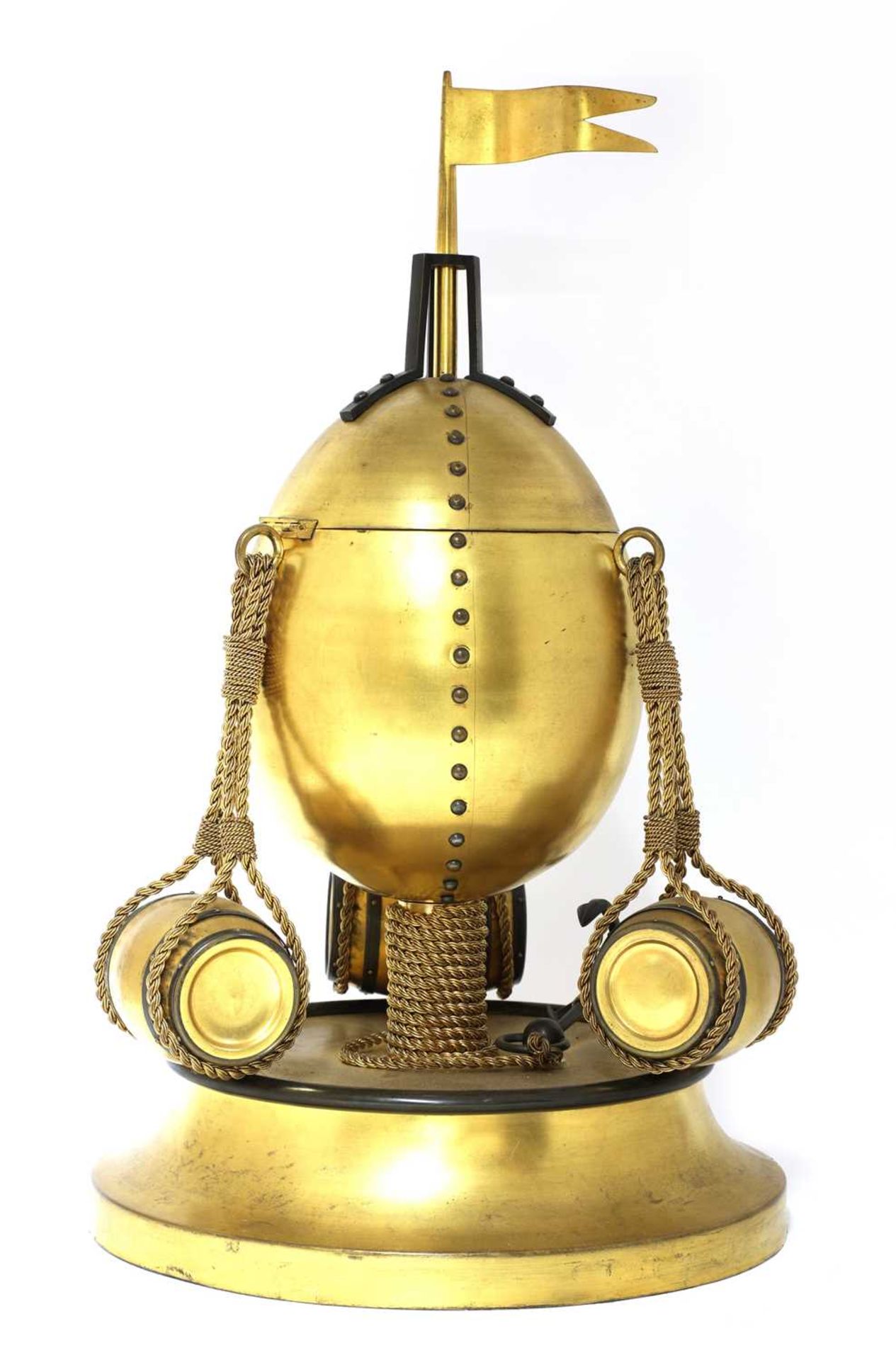 An extraordinary spun and cast brass cigar dispenser in the form of a hot air balloon, - Bild 3 aus 3