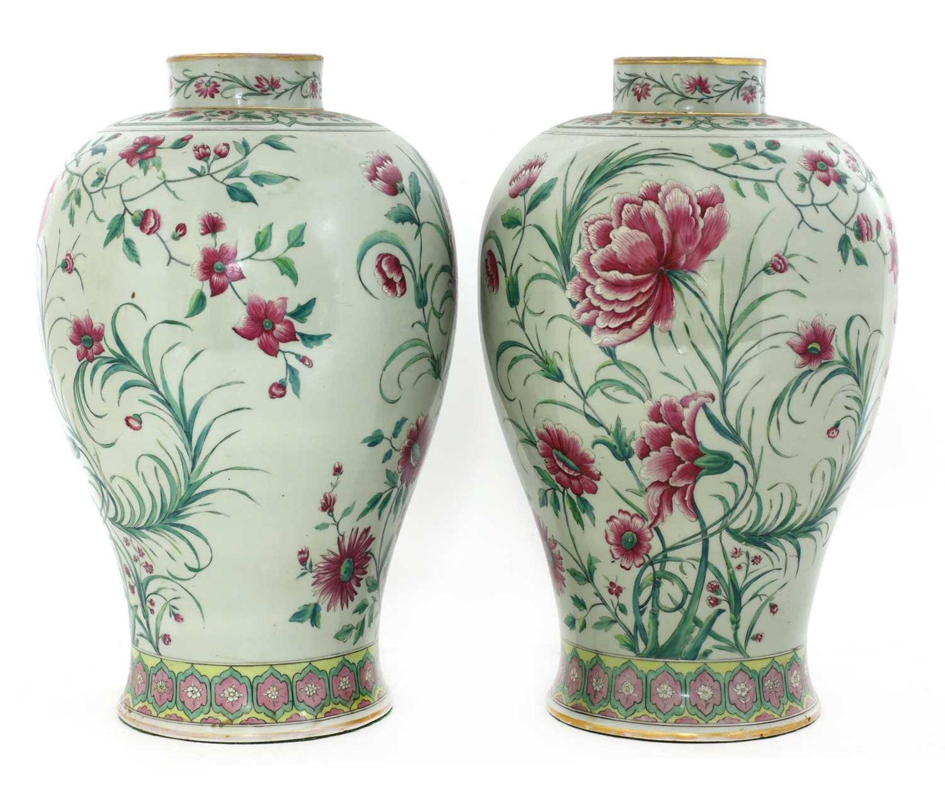 A pair of porcelain baluster vases, - Image 3 of 6